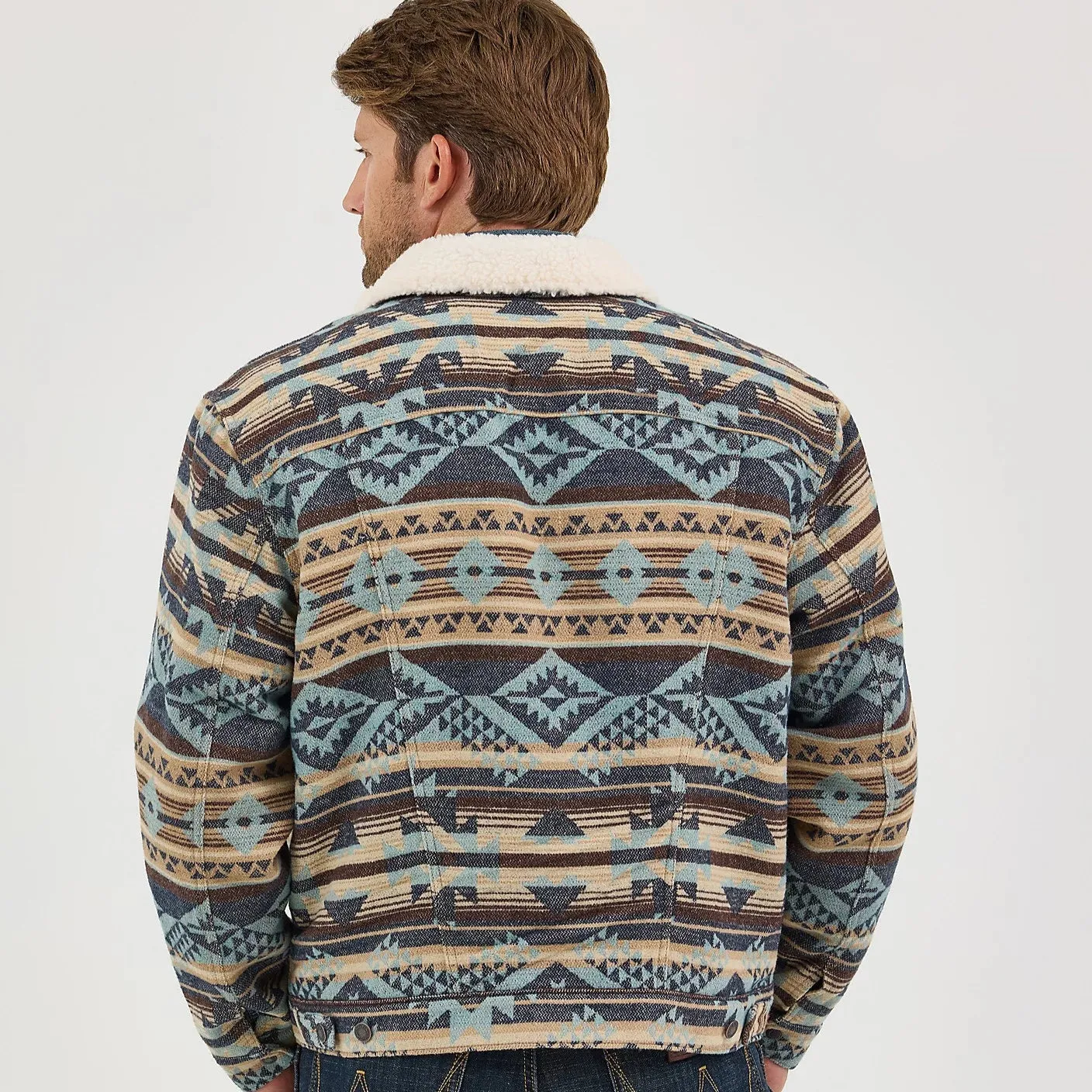 Water Repellent Coating Wrangler Men's Sherpa Lined Jacquard Print Trucker Jacket in Dark Sapphire