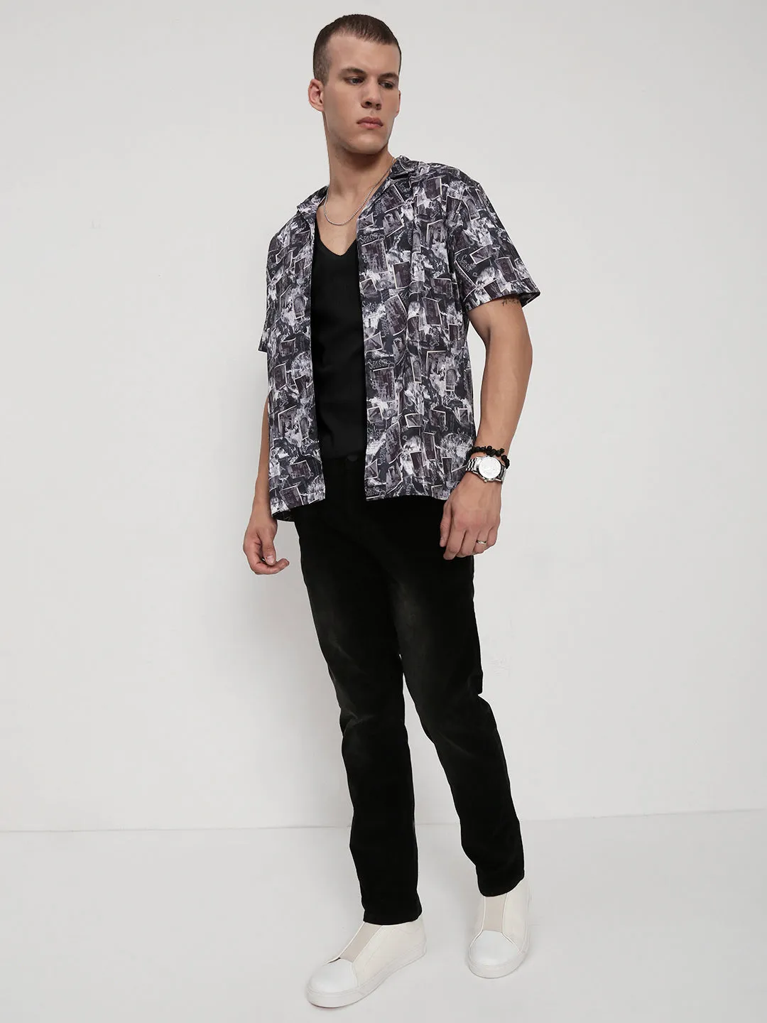 Men's Black Short Sleeves V-Neck Regular Fit T-Shirt Soft Blouse Storm Core