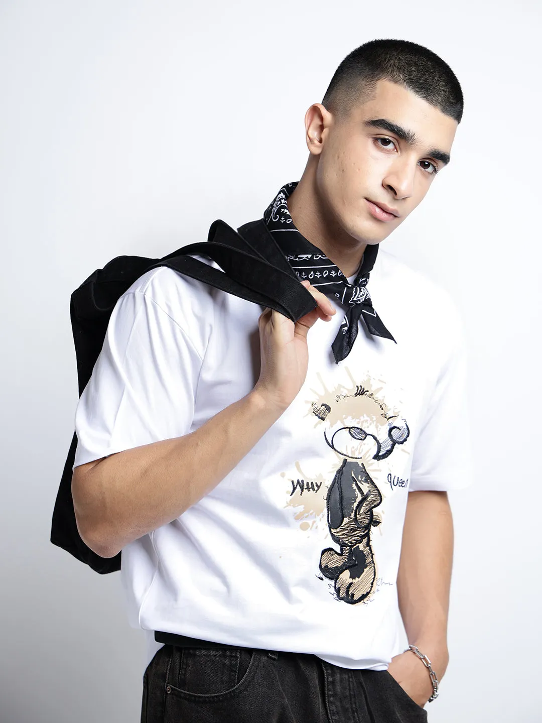 Warm Layers Men's Graphic Print White Short Sleeves Round Neck Regular Fit T-Shirt