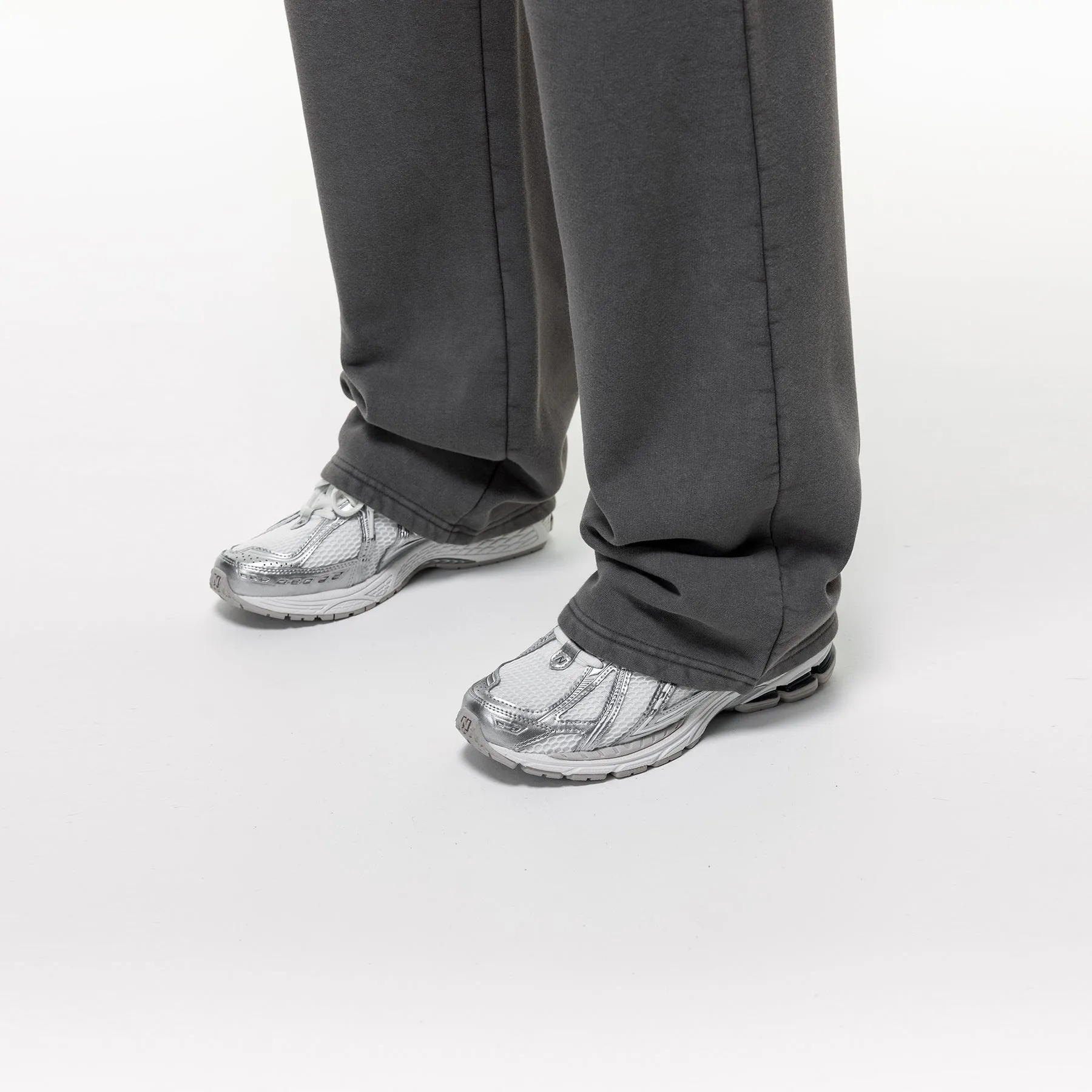 Odor Resistant Treatment High Quality Material Vintage Washed Grey Sweatpants