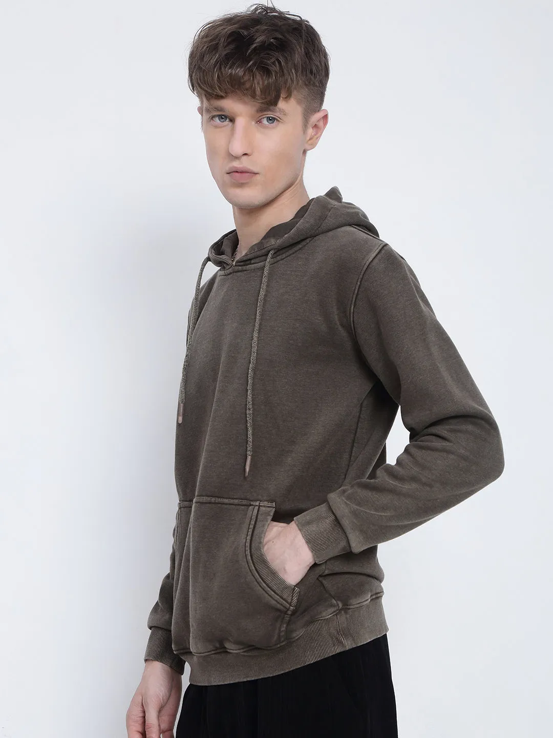 Versatile Piece Men's Brown Hoodie with Pockets