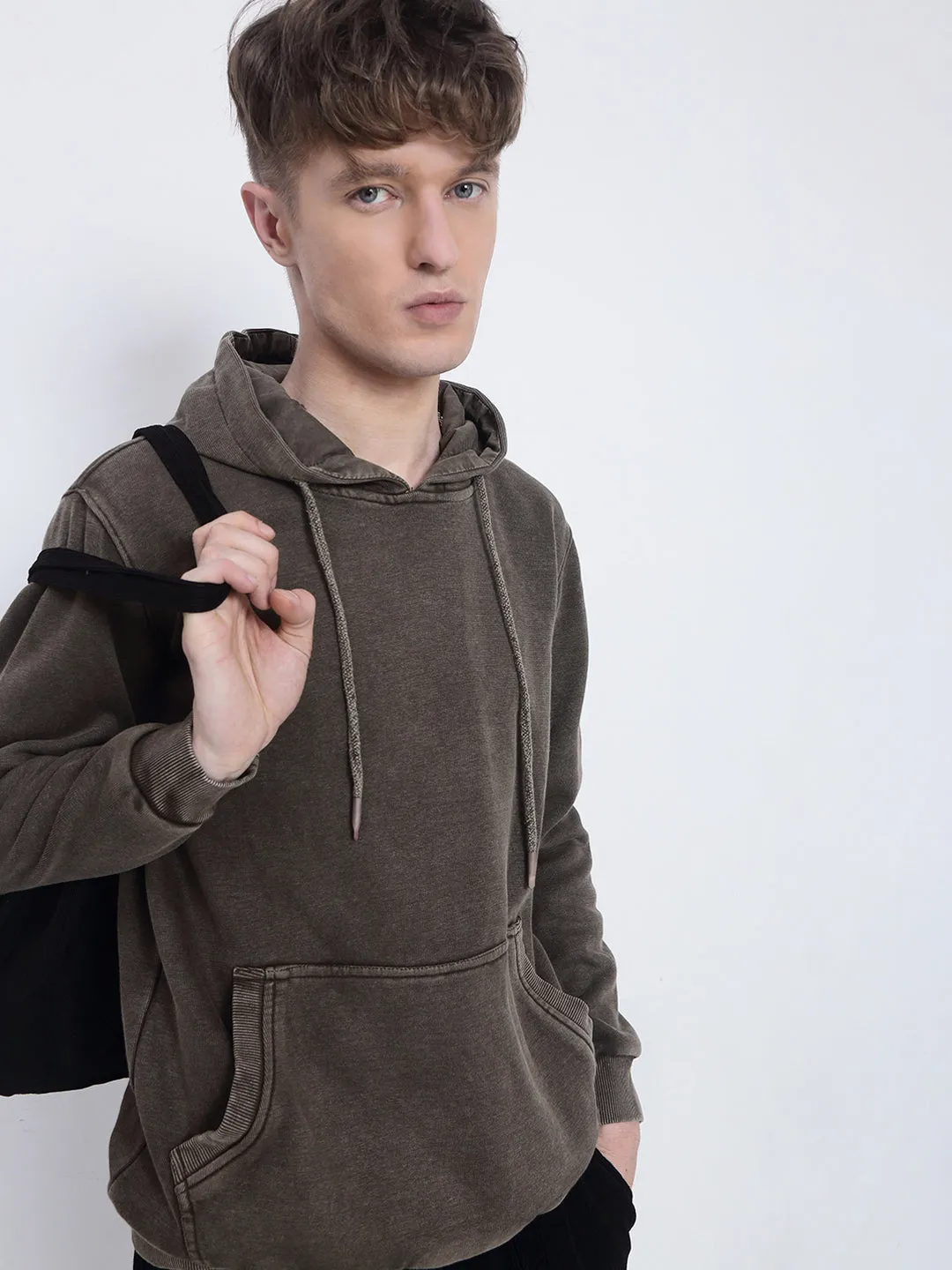 Men's Brown Hoodie with Pockets Chic Design Comfy Wearable