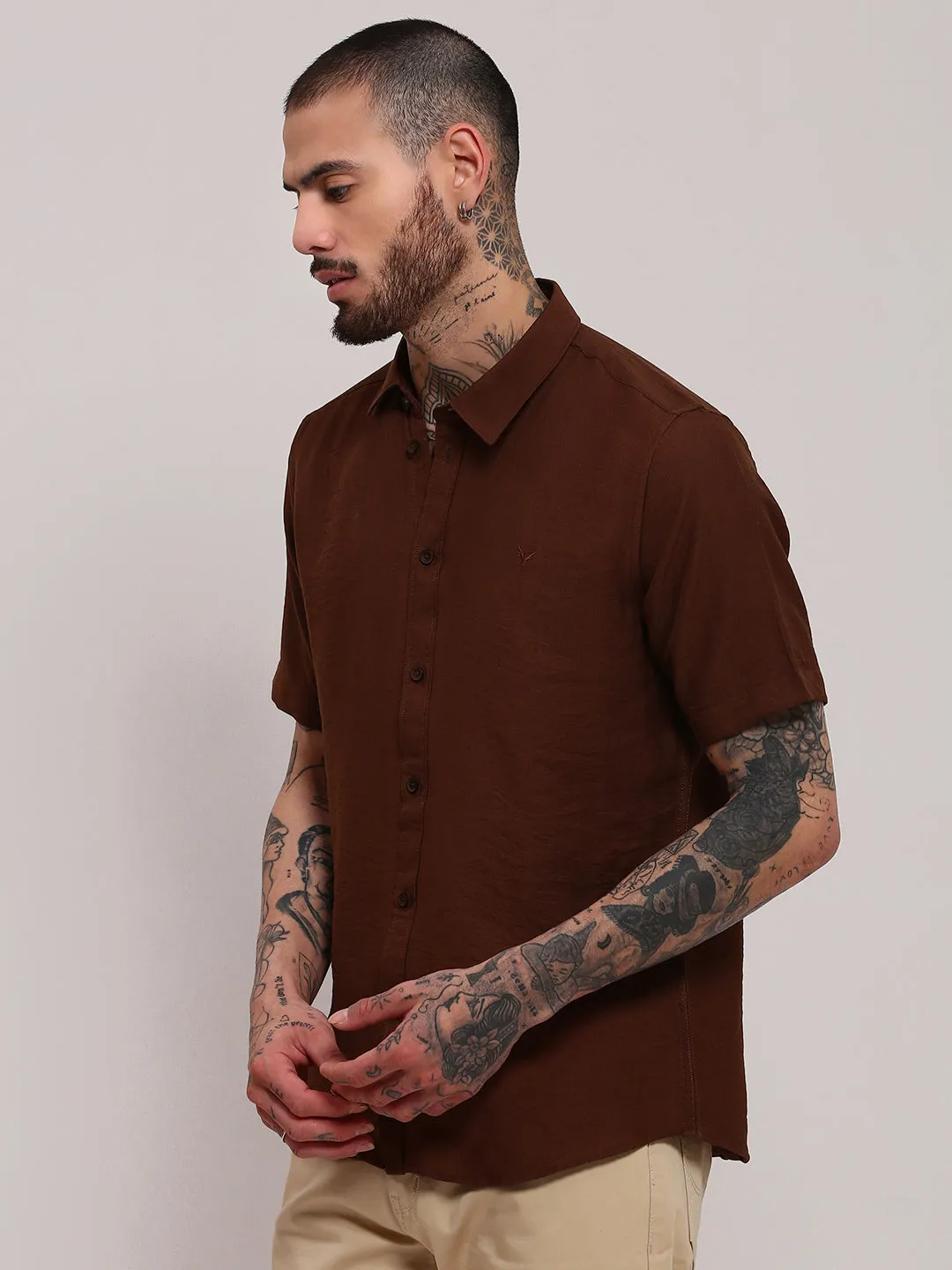 Music Mood Heavy Outerwear Men's Brown Spread Collar Solid Slim Fit Shirt