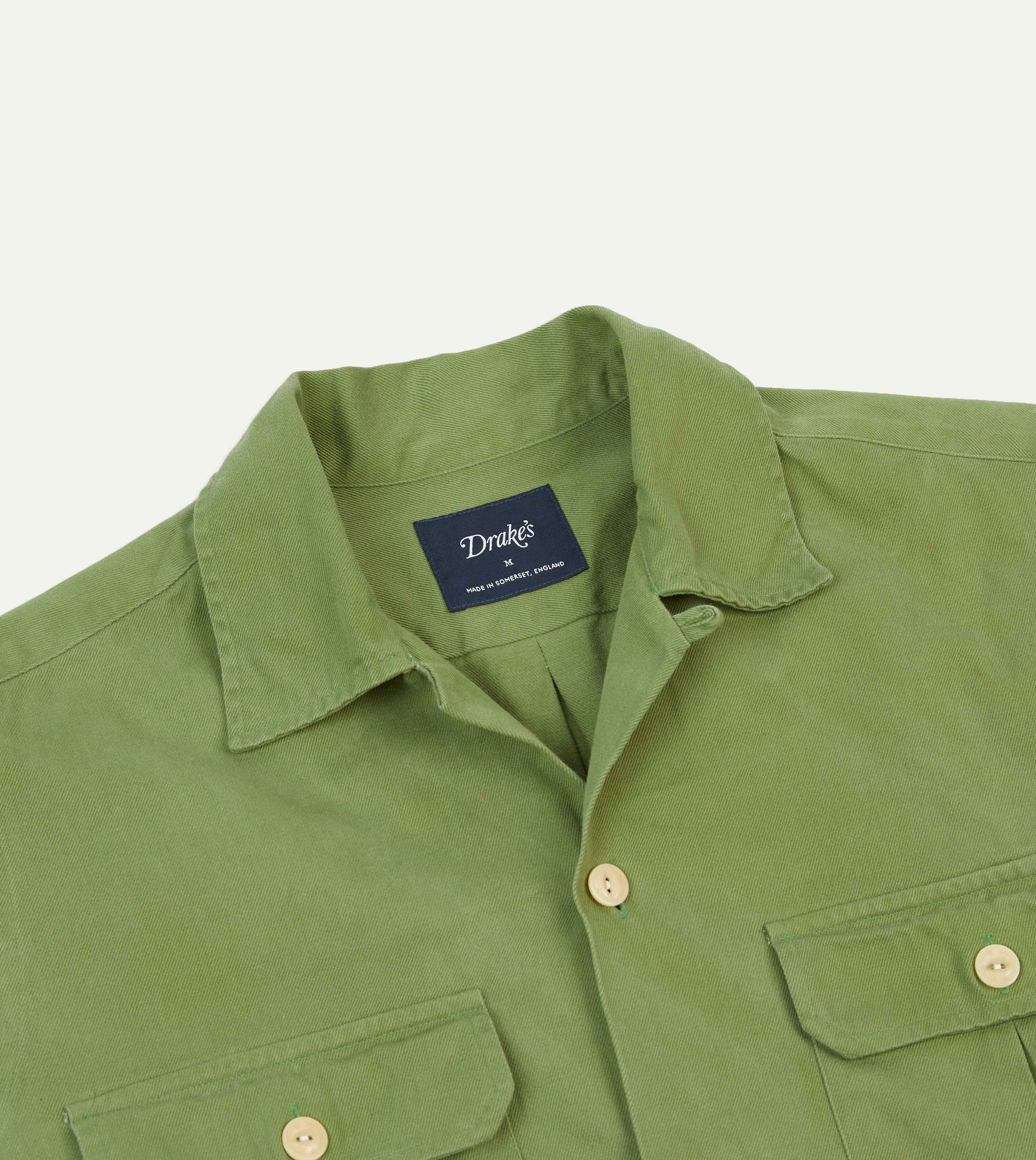 Green Brushed Cotton Twill Camp Collar Long Sleeve Shirt Lightweight Comfort Wear Fashion-Forward