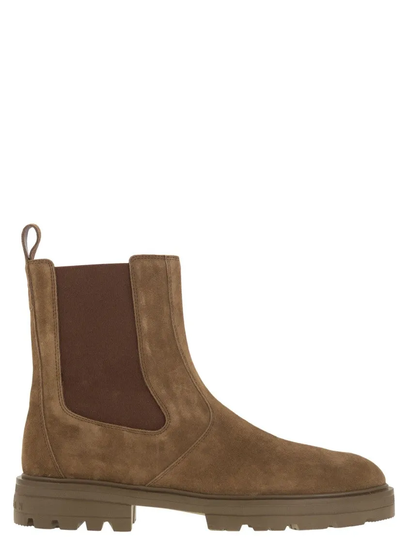 H673 - Suede Chelsea Boots Limited Edition