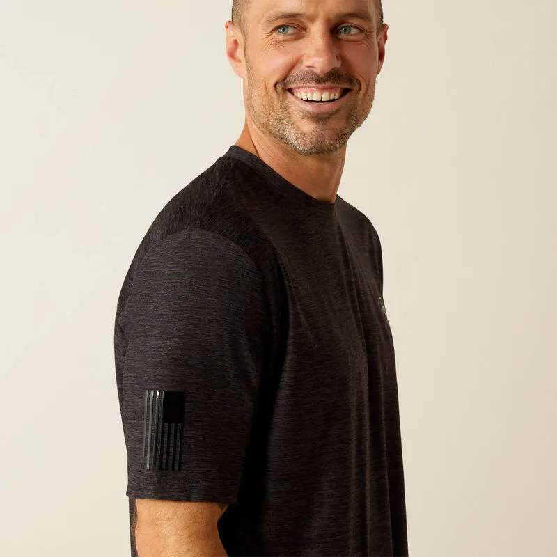 Ariat Men's Vertical Gradient Charger Logo T-Shirt in Black Heather stain resistant coating