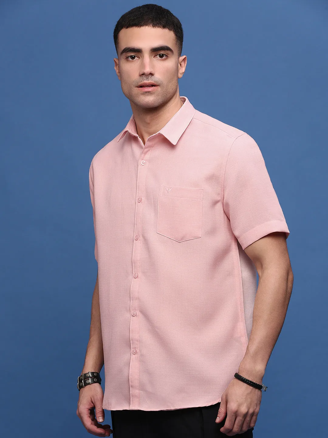 Bonded Seam Technology Men's Peach Solid Slim Fit Shirt