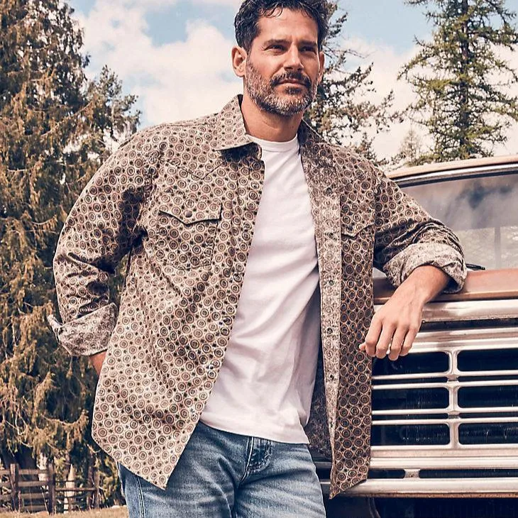 Wrangler Retro Men's Premium Western Snap Shirt in Brown Medallion Chic Vibe Holiday Wear