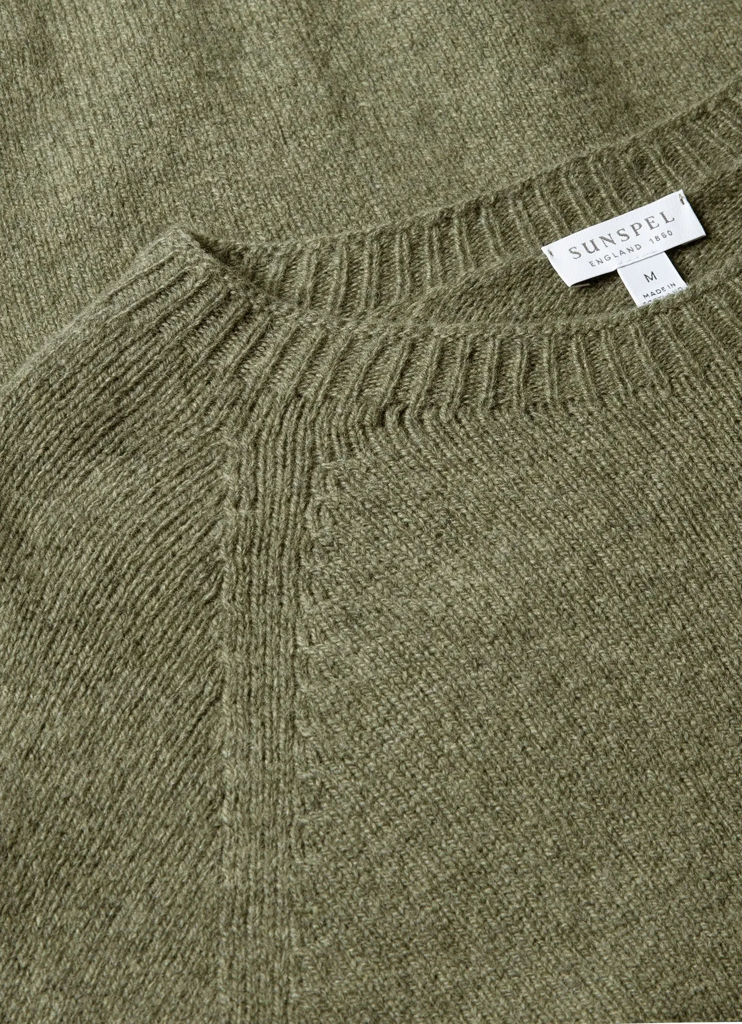 Brushed Interior Non Irritating Seams Men's Lambswool Crew Neck Jumper in Sea Moss