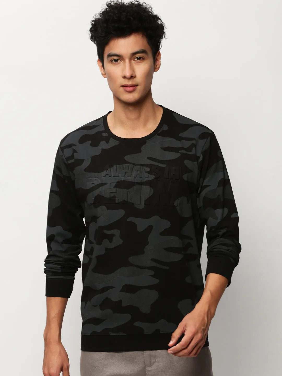 Cozy Wear Men's Black Camouflage Printed Round Neck Cotton Pullover