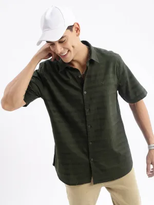 Men's Green Standard Slim Fit Horizontal Stripes Opaque Striped Cotton Casual Shirt ReinforcedStitching