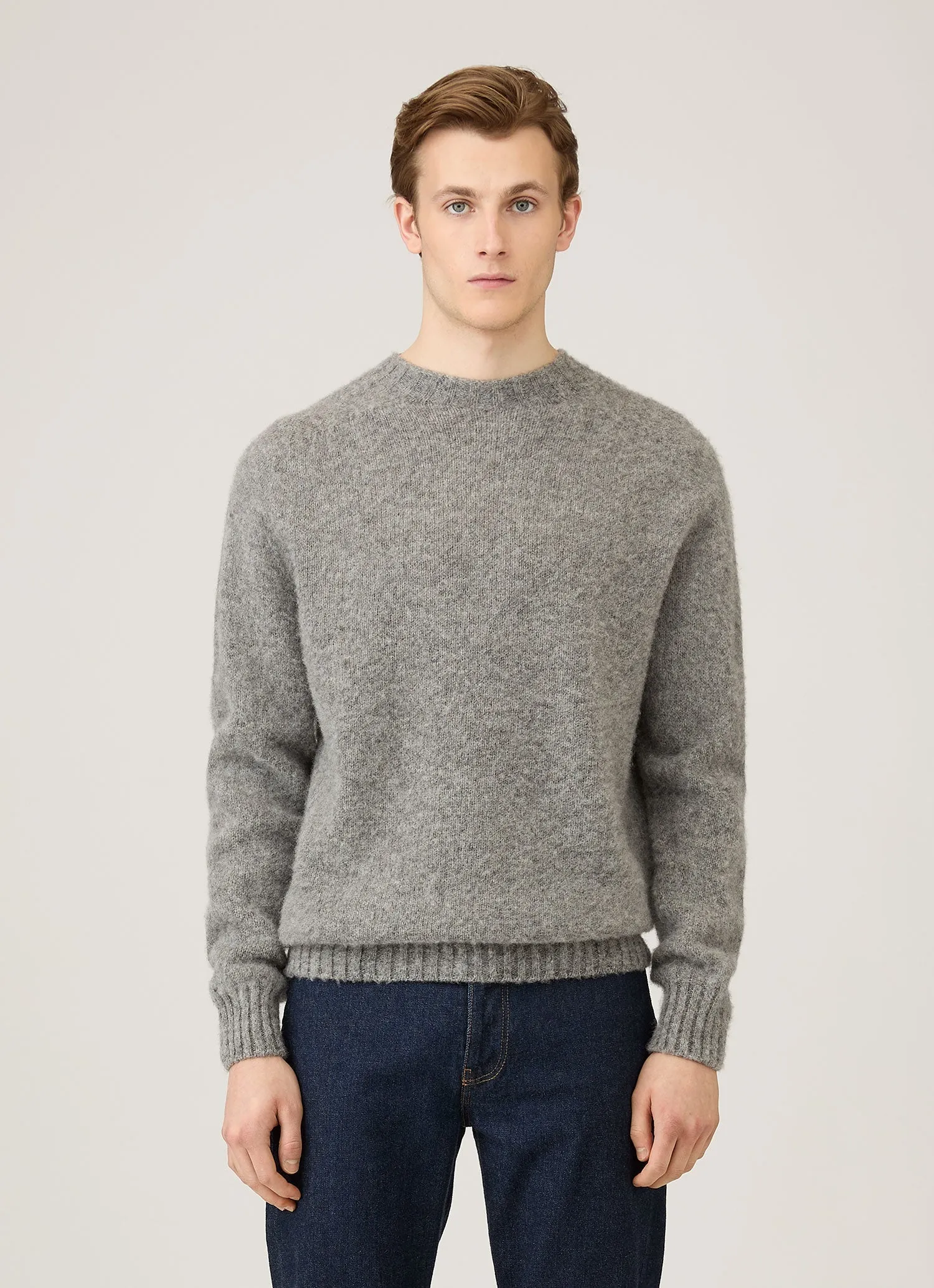 Men's Shetland Crew Neck Jumper in Mid Grey Melange AntiSnag Yarn Technology OdorResistant Finish