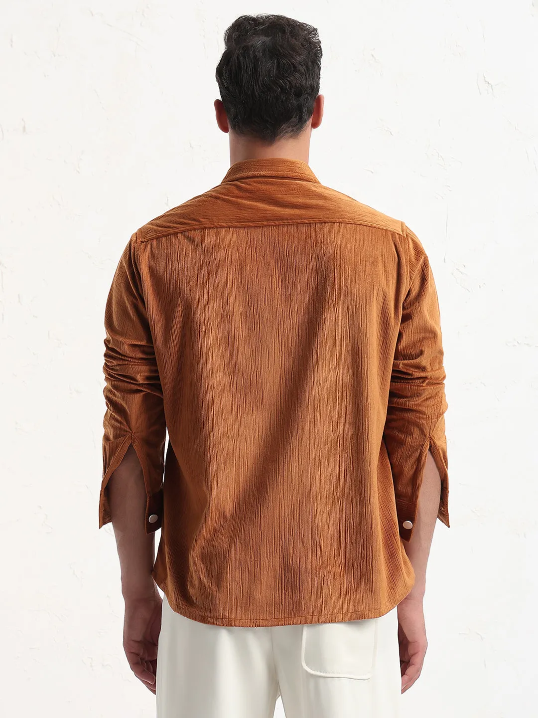 Men's Brown Solid Slim Fit Shirt Conscious Core Open Heart