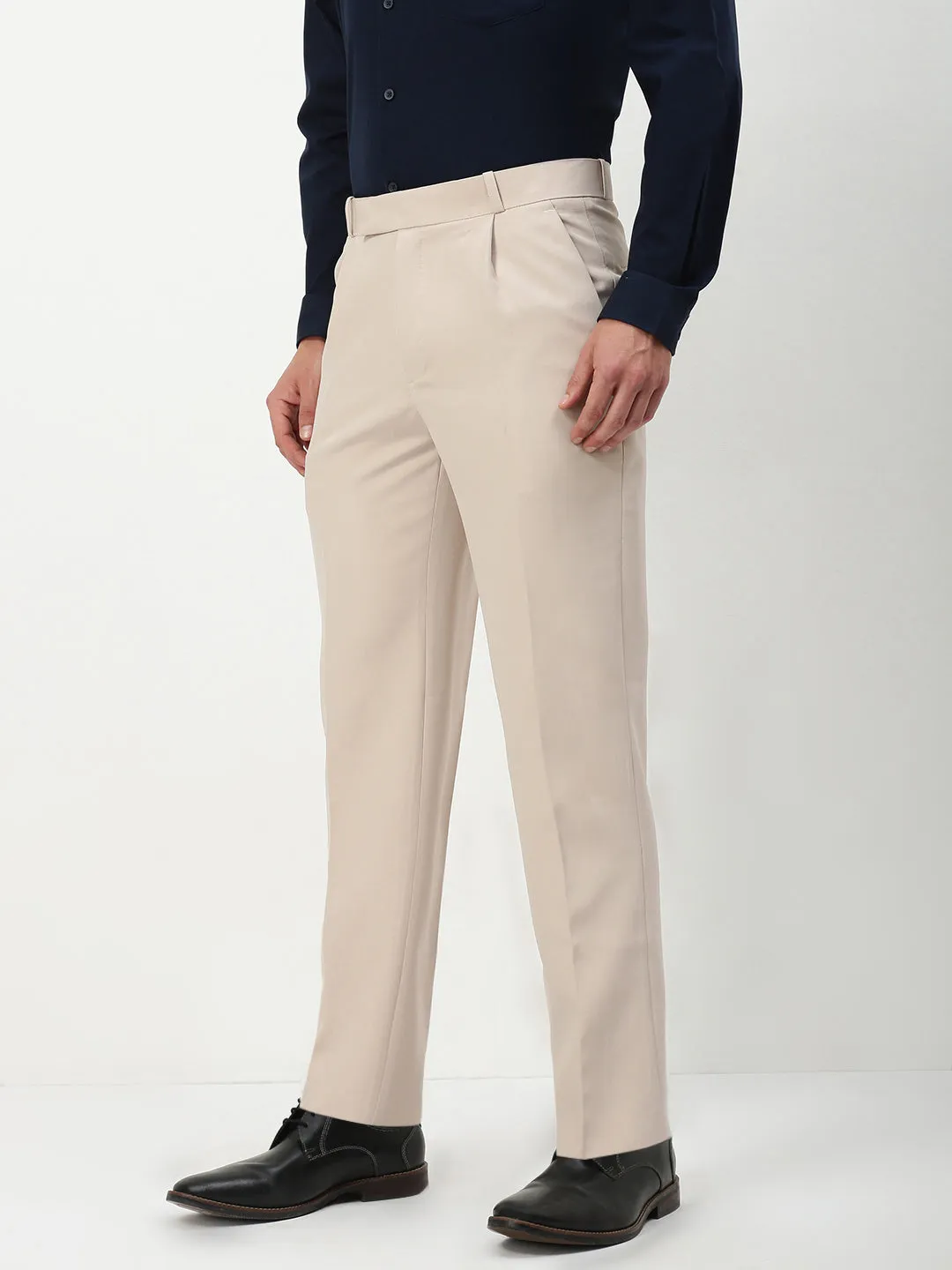 Smooth Fabric Men's Beige Solid Slim Fit Formal Trousers
