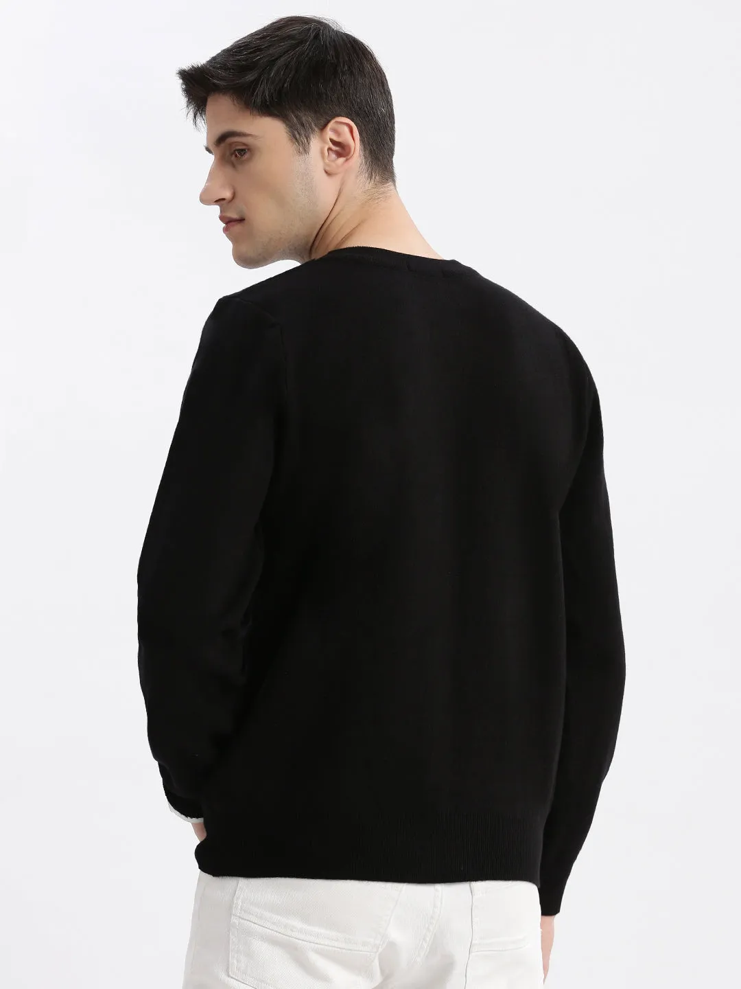 Men's Black Round Neck Long Sleeves Typography Pullover Sweaters FadeResistant Color