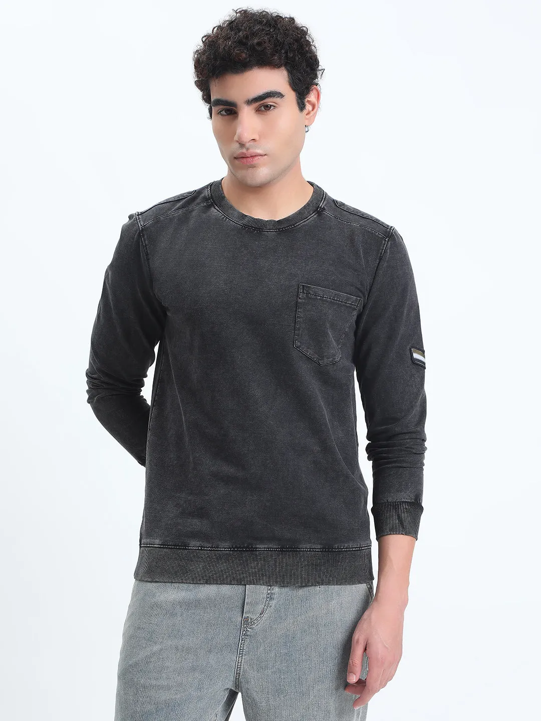 Men's Black Round Neck Ribbed Sweatshirt with Chest Pocket Long Sleeve