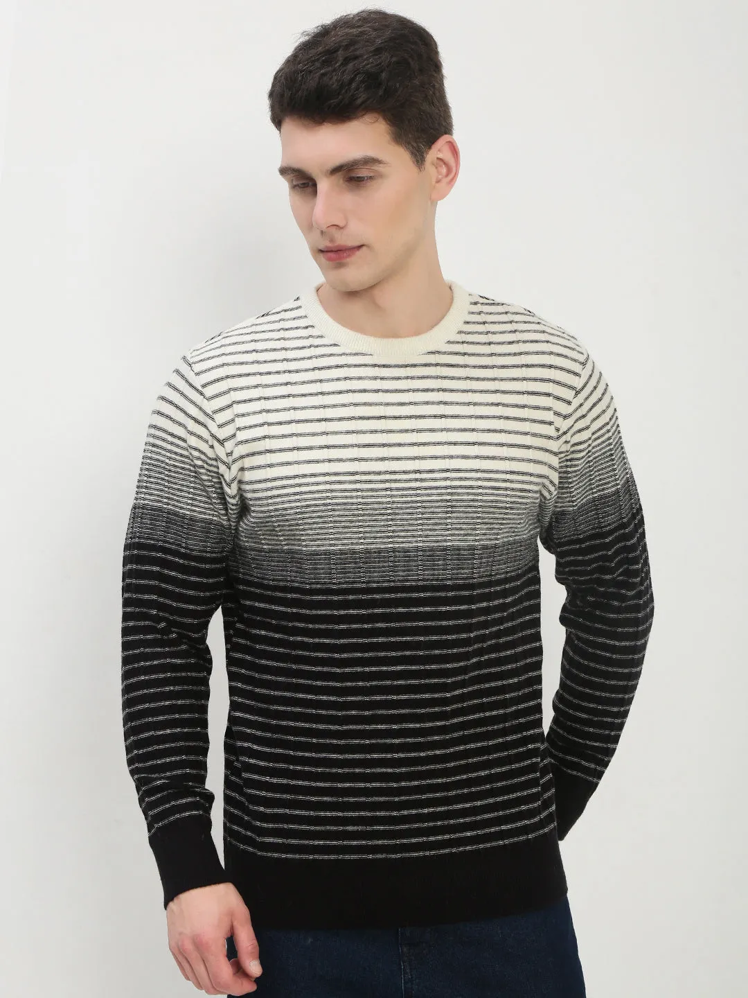 skin friendly Men's Black Round Neck Striped Sweater