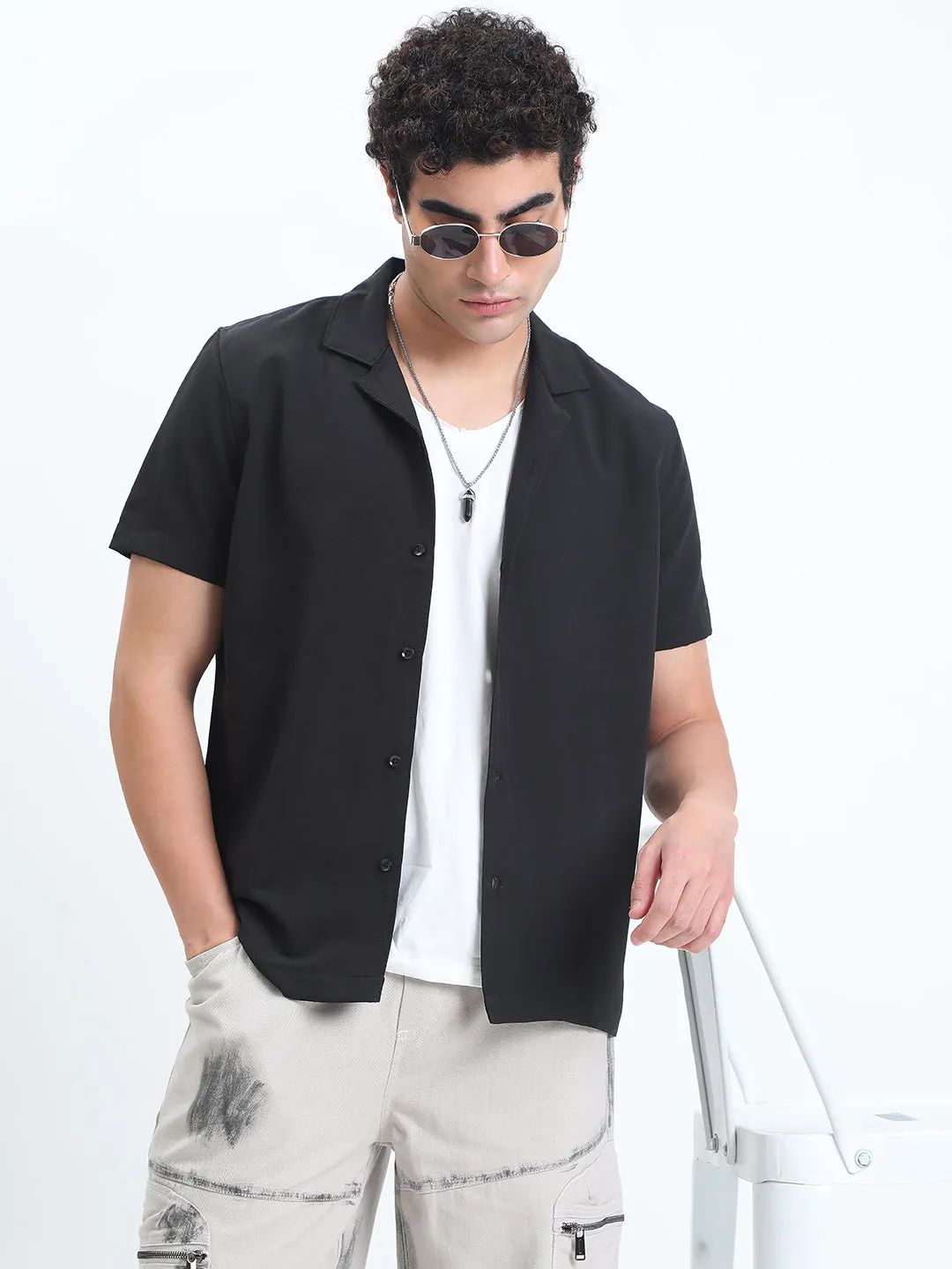 Men's Black Short Sleeve Relaxed Fit Cuban Collar Shirt Beauty Glow GridTexture