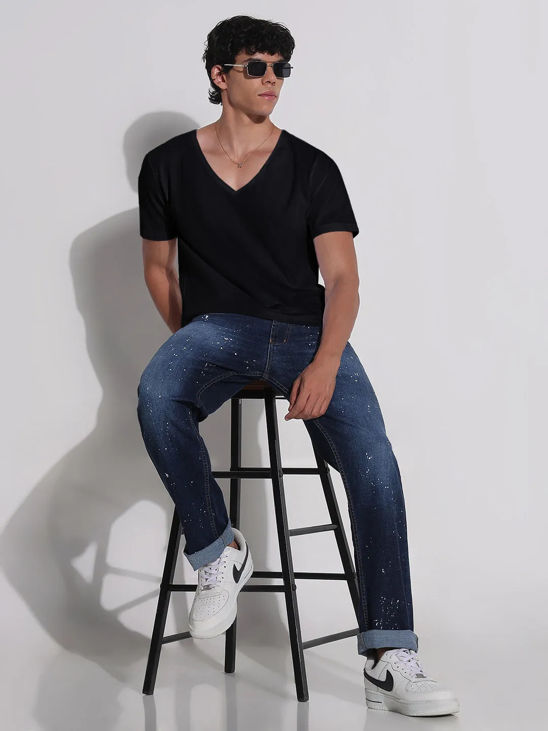 Fashion Footwear Men's Black Short Sleeves V-Neck Regular Fit T-Shirt