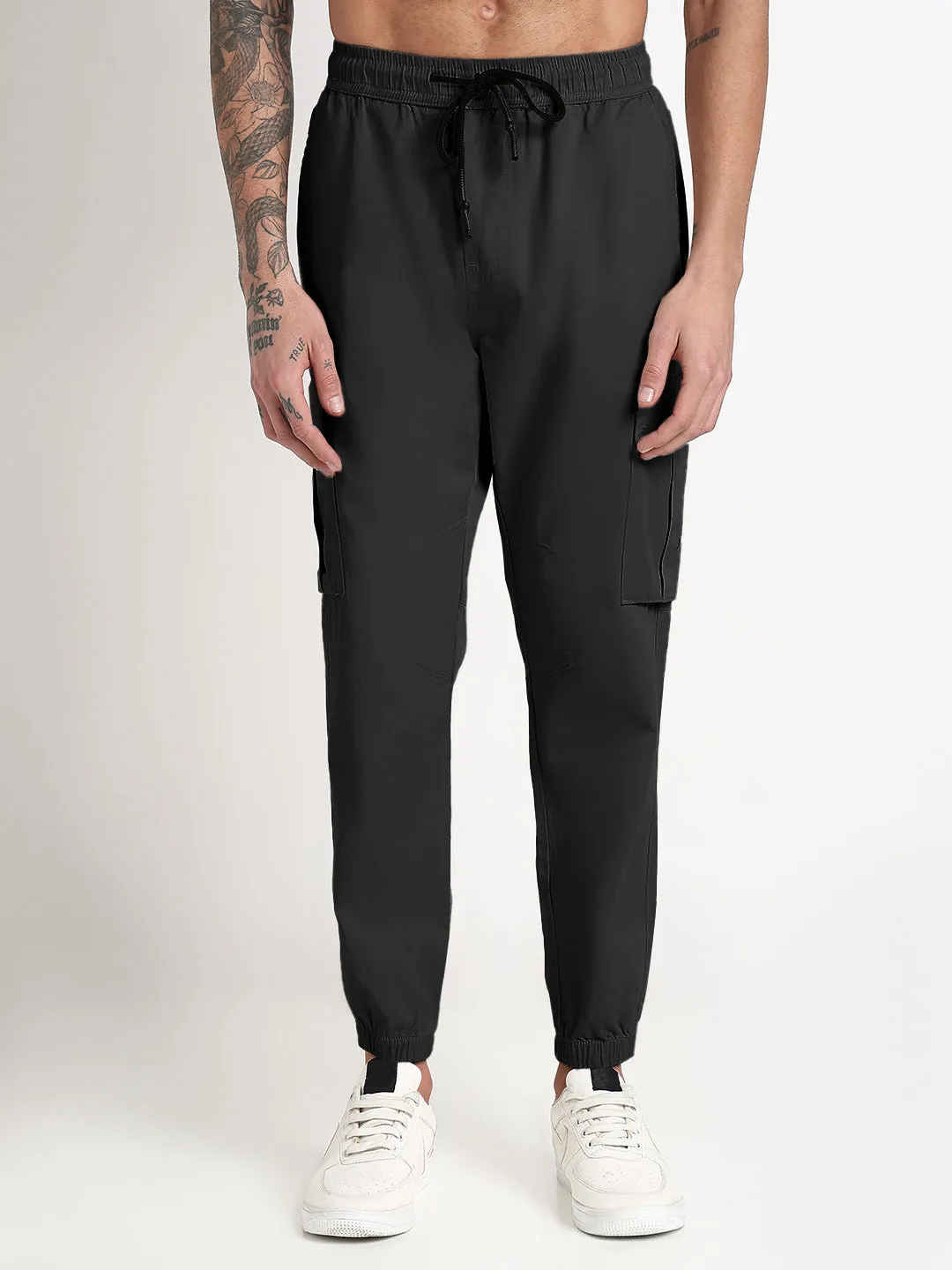 Seamless construction Comfort Design Men's Black Slim Fit Joggers