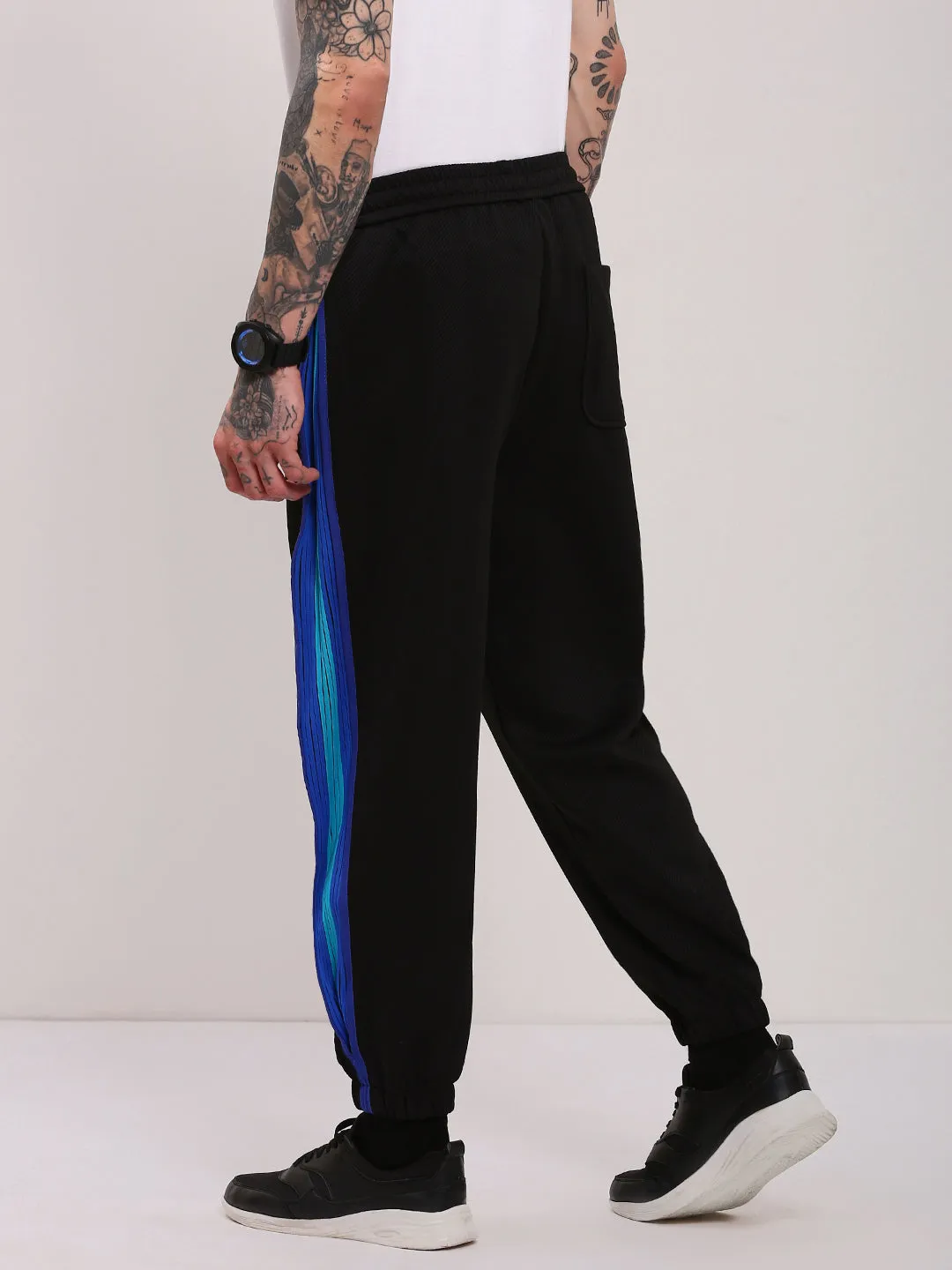 Men's Black Solid Regular Fit Jogger Urban Flex
