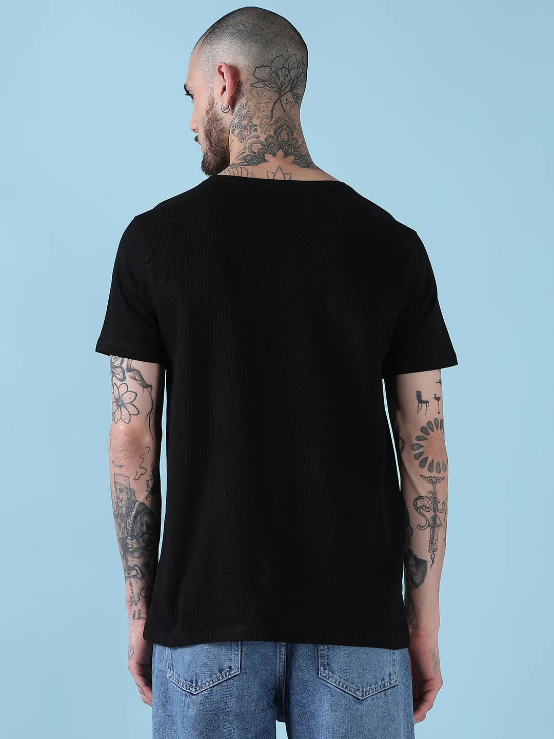 Fashion Footwear Men's Black Solid Round Neck T-Shirt