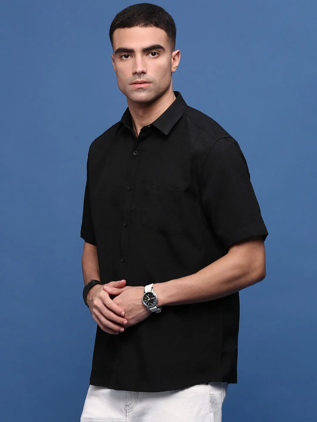 Men's Black Solid Slim Fit Casual Cotton Shirt Functional Design