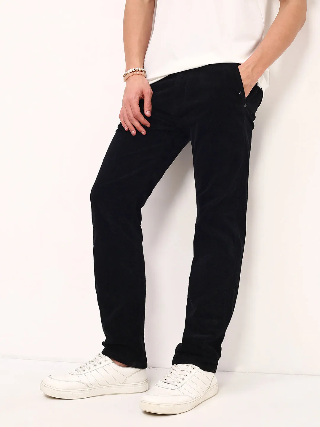 Men's Black Solid Straight Fit Low-Rise Jeans Comfortable fit Autumn Days Parent Style