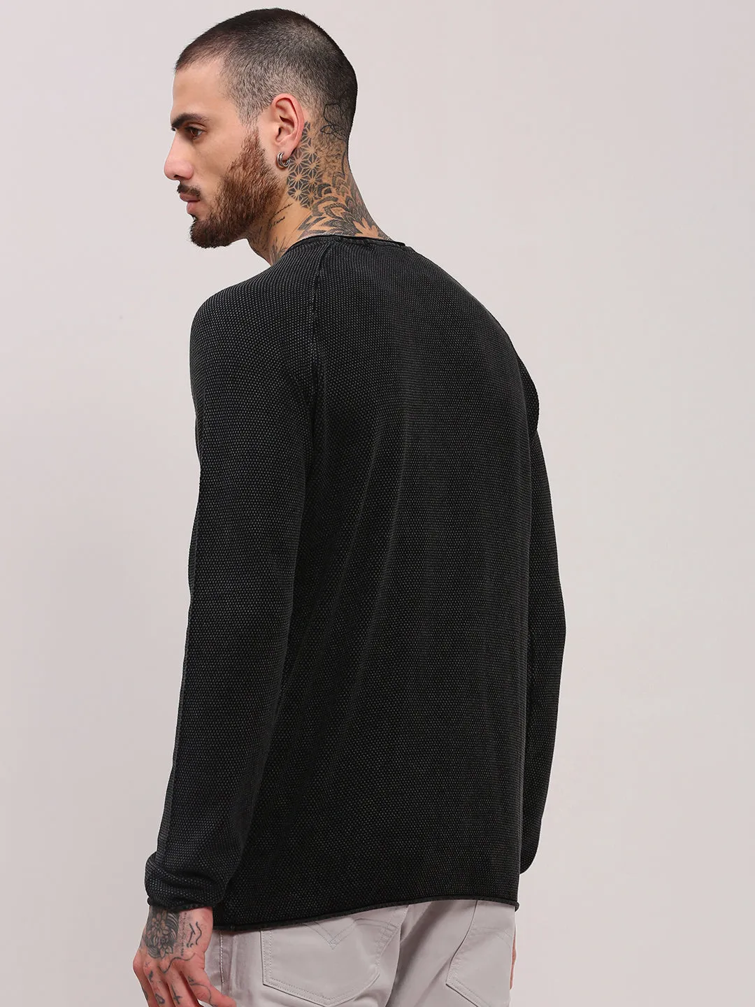 Men's Black Solid Sweater Quick Dressing