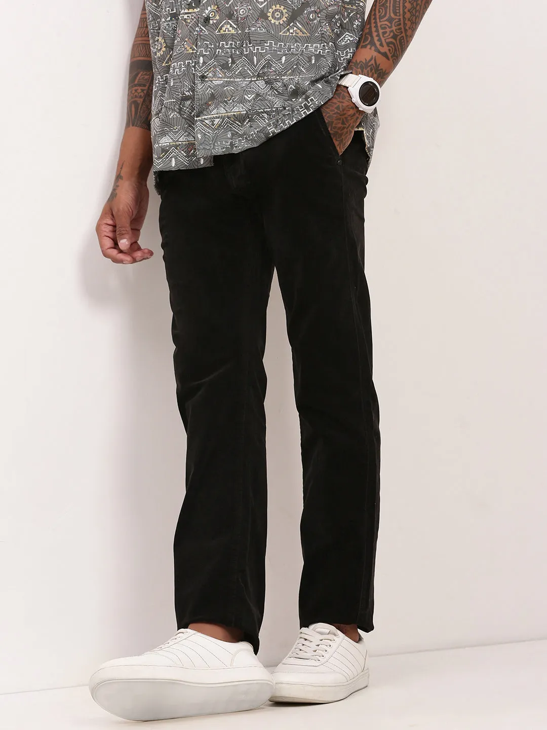 Men's Black Straight Fit Low-Rise Solid Jeans Lightweight Material