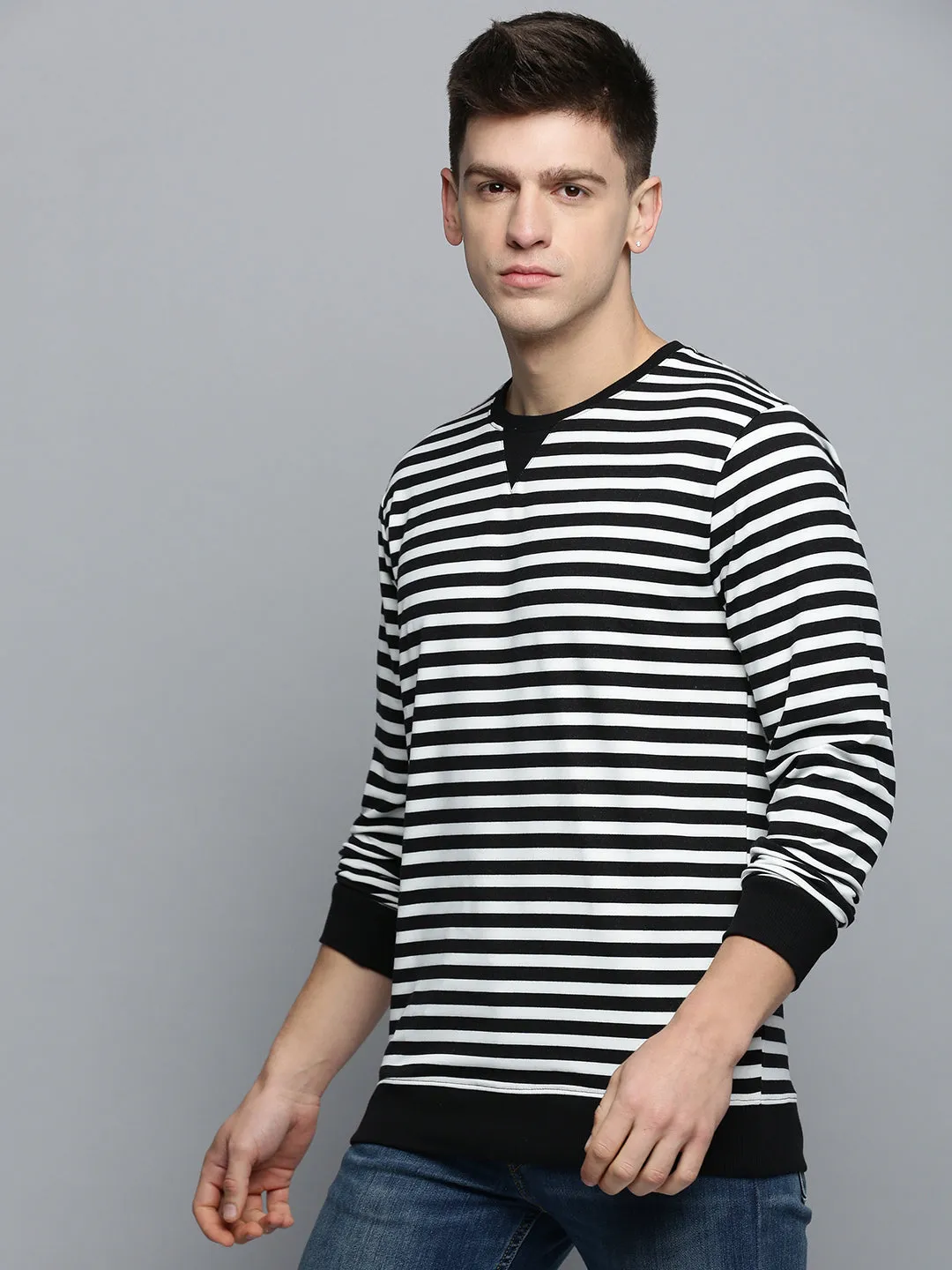 Timeless Relaxed Men's Black Striped Casual Sweatshirt