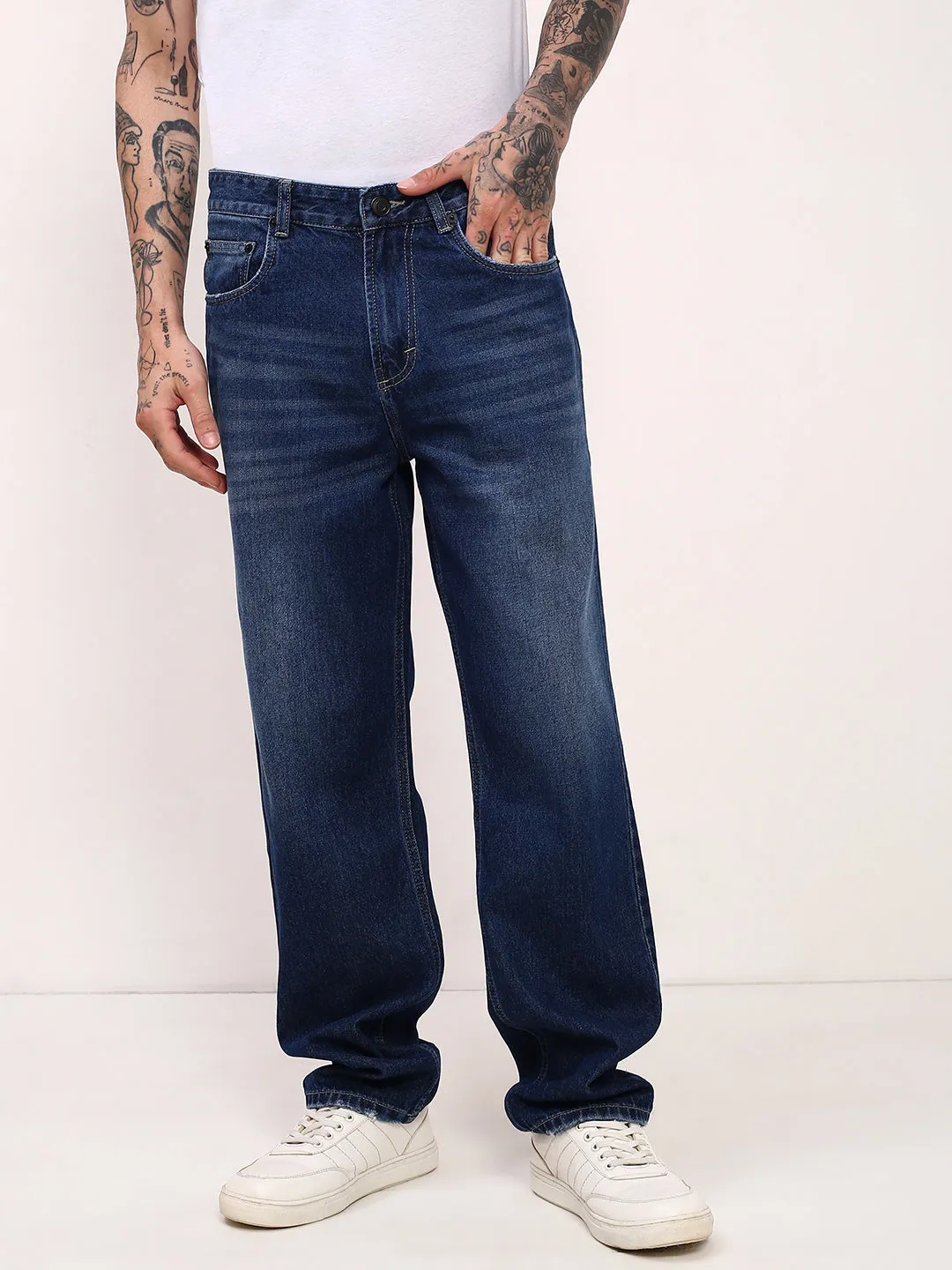 Men's Blue Solid Straight Fit Light Fade Jeans Reinforced Stitching Details Light Wear