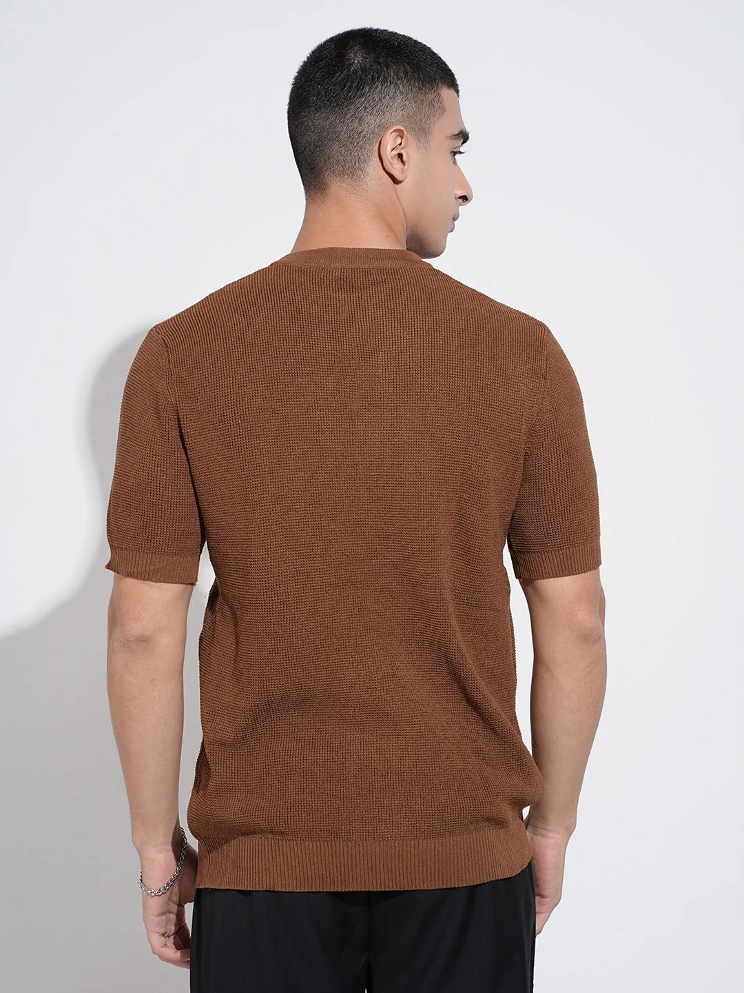 AbrasionFree Edging Skin Hug Men's Brown Short Sleeves Henley Neck Regular Fit T-Shirt