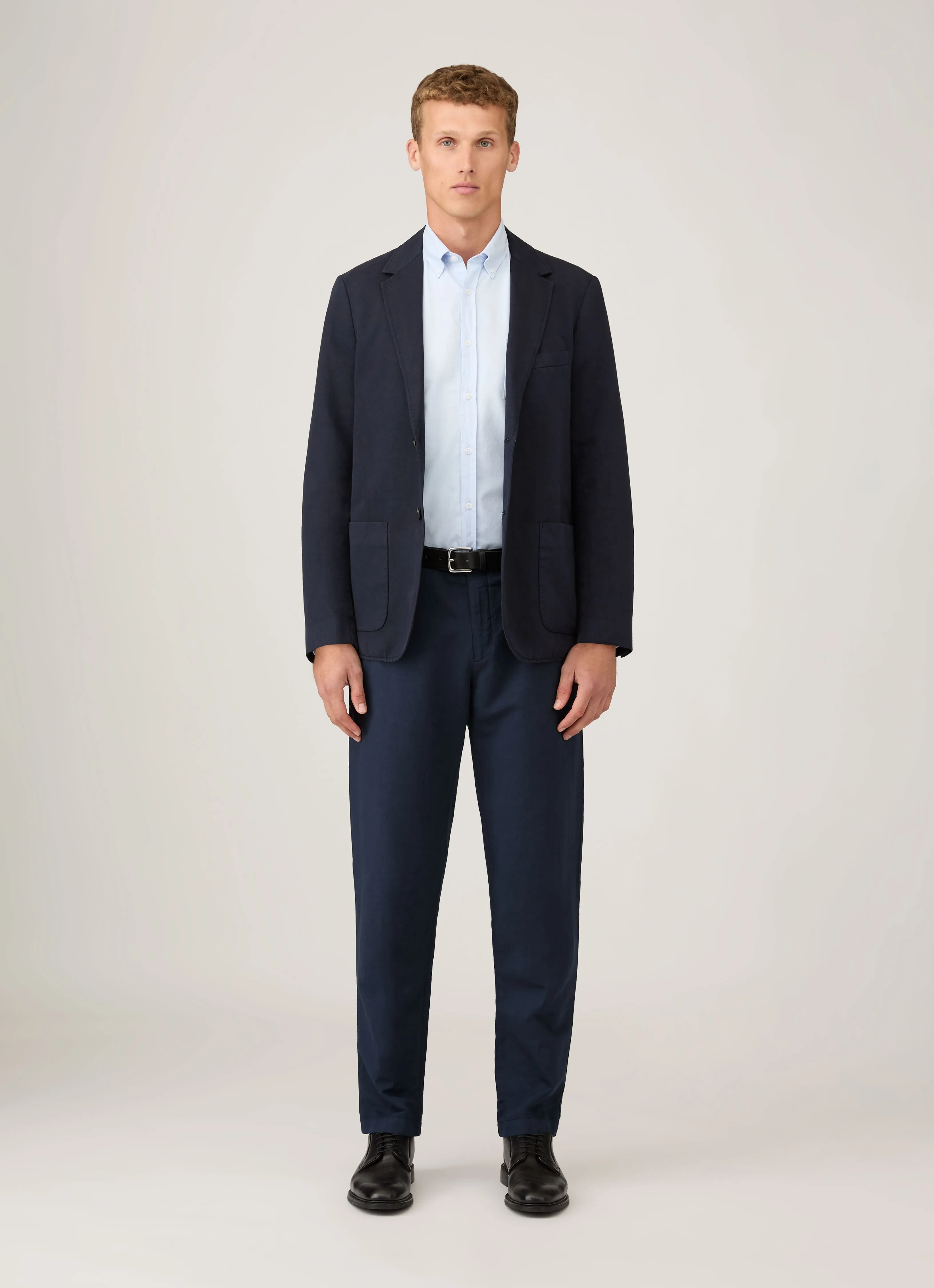 Essential Look Men's Button Down Oxford Shirt in Light Blue