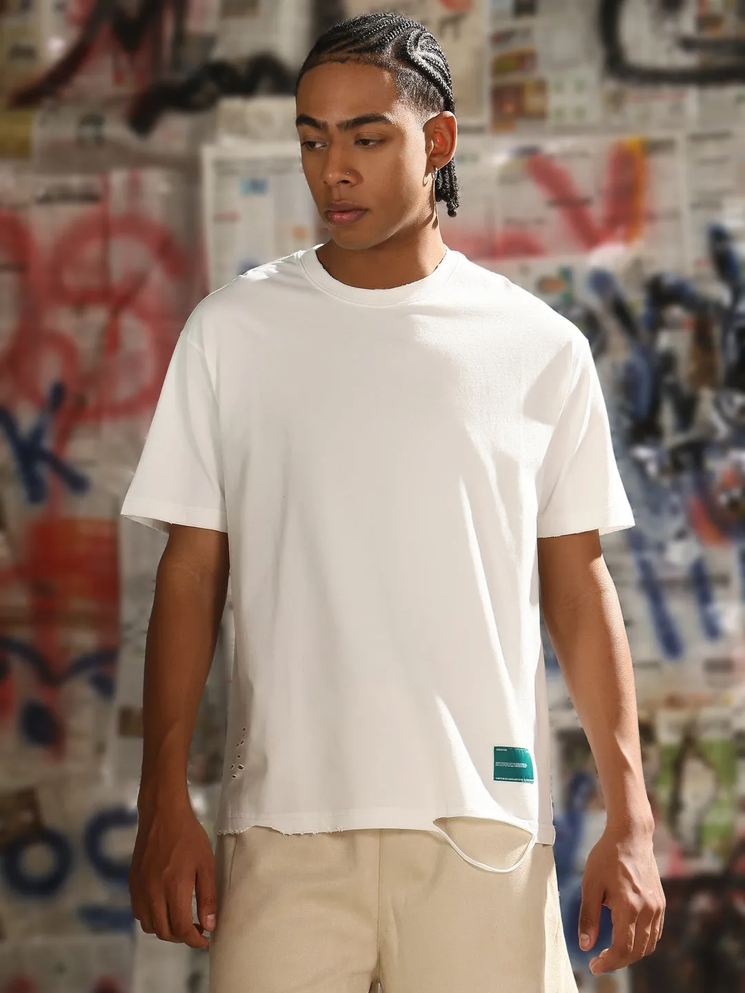 FrictionResistant Men's Casual White Solid Ripped T-Shirt