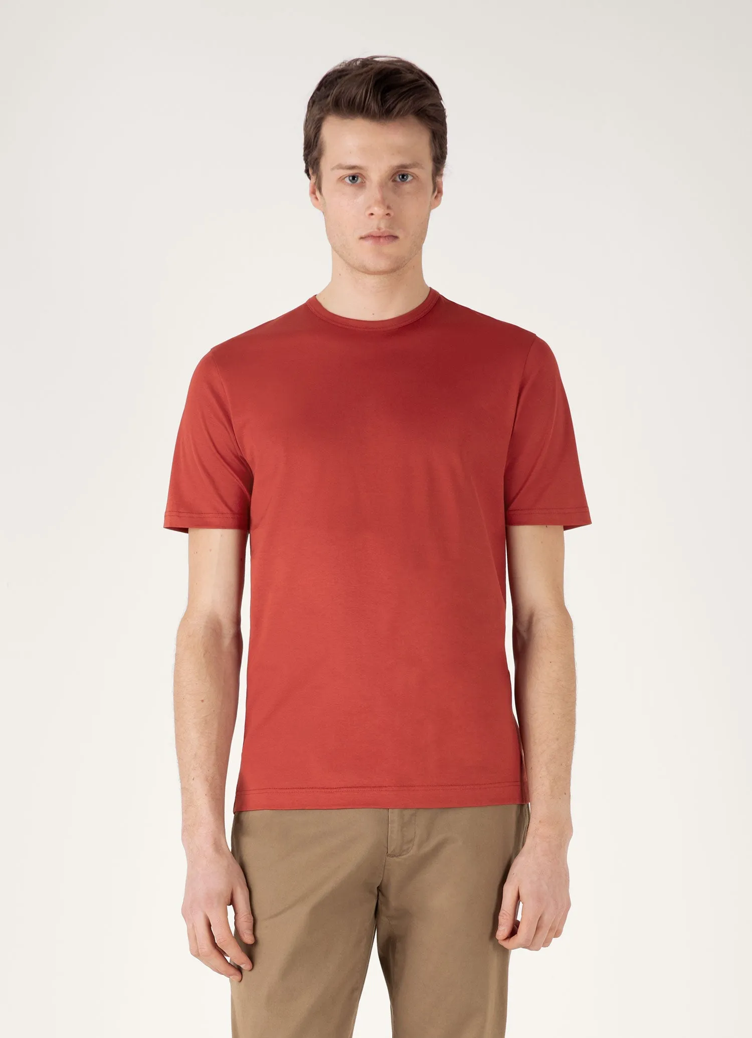 Stylish Comfort Men's Classic T-shirt in Garnet Red