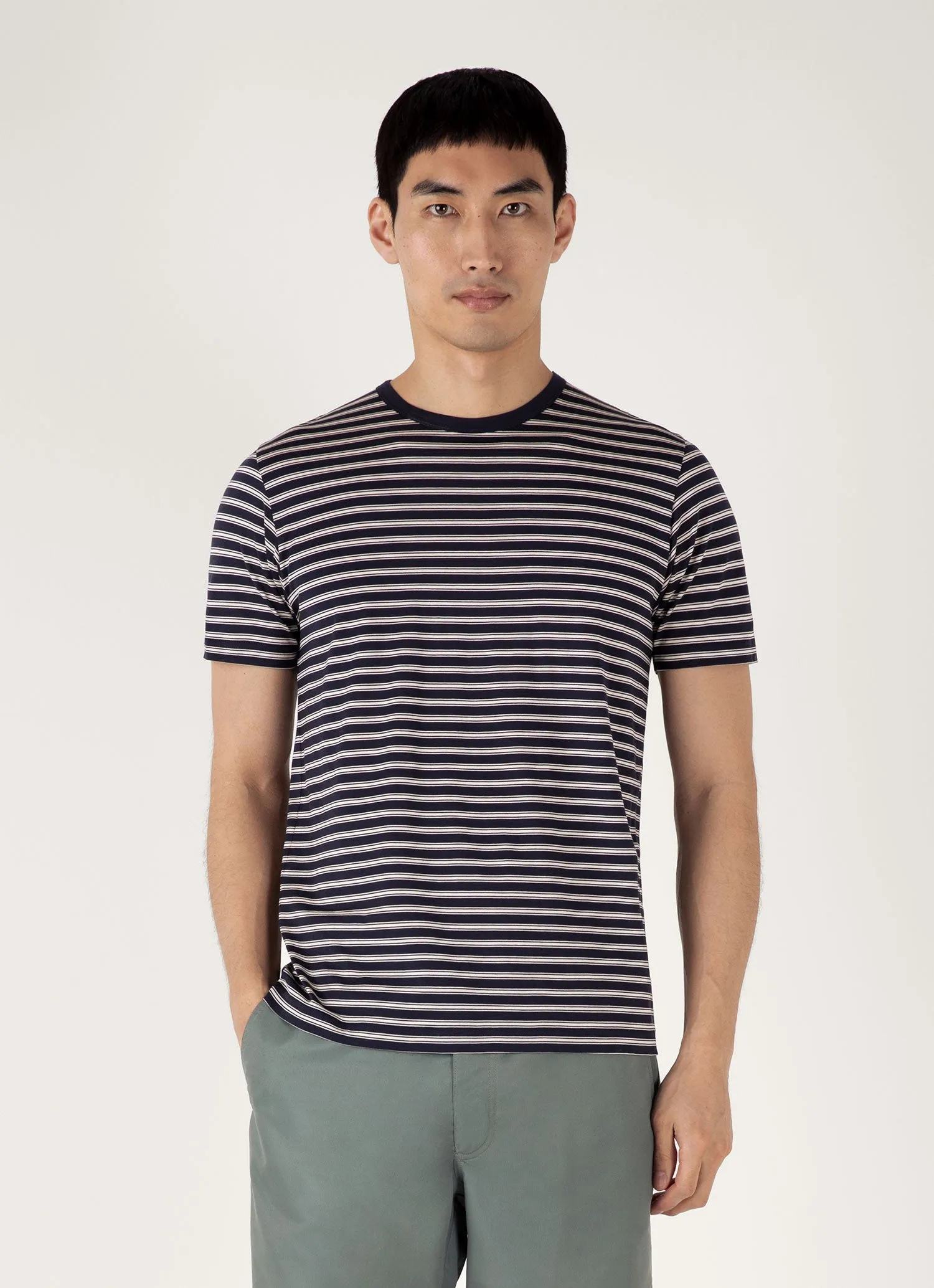 ZeroDistressFinish Simple Comfort Look Men's Classic T-shirt in Navy/Undyed