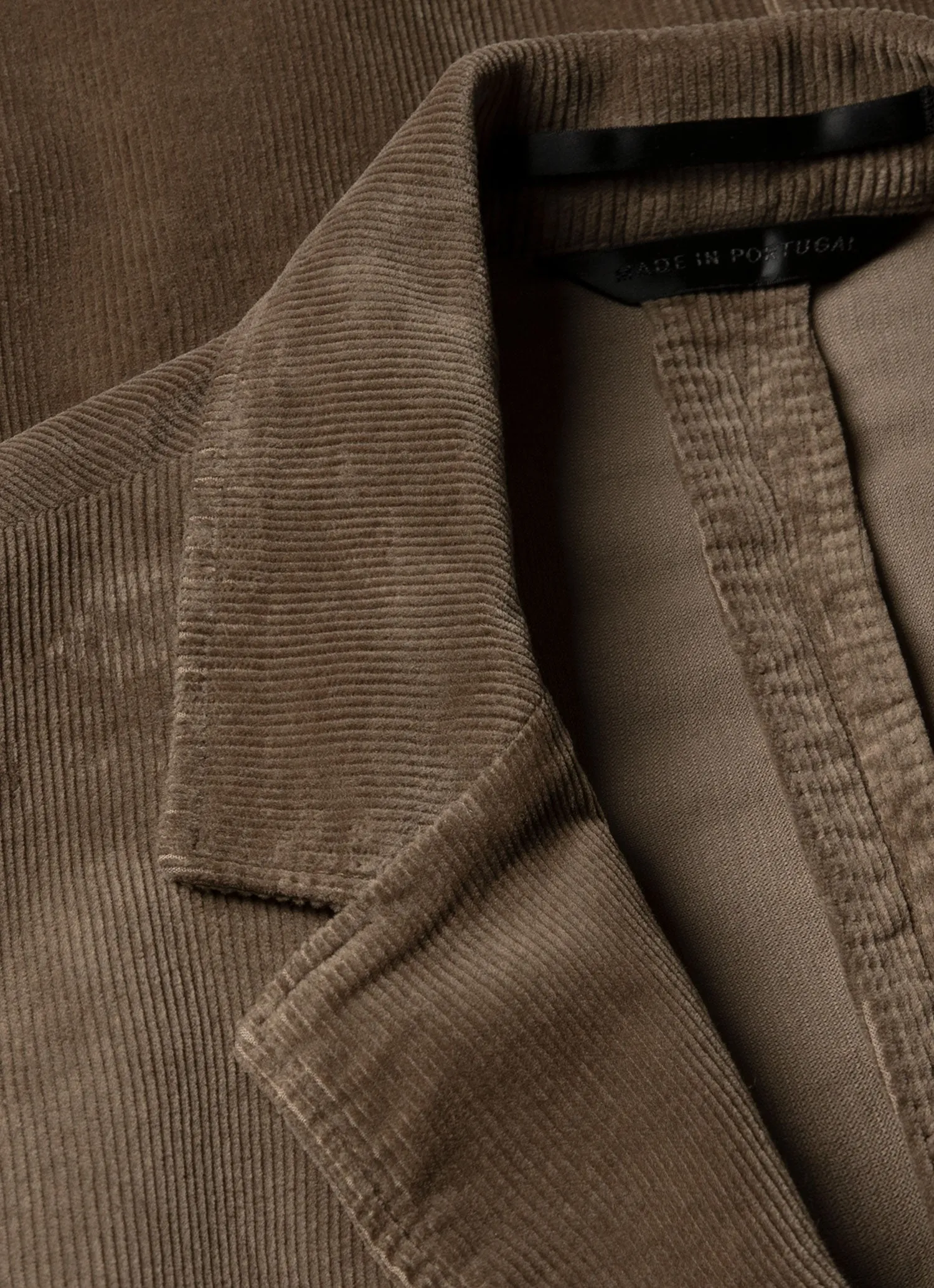 Classic Cut Men's Corduroy Blazer in Bark