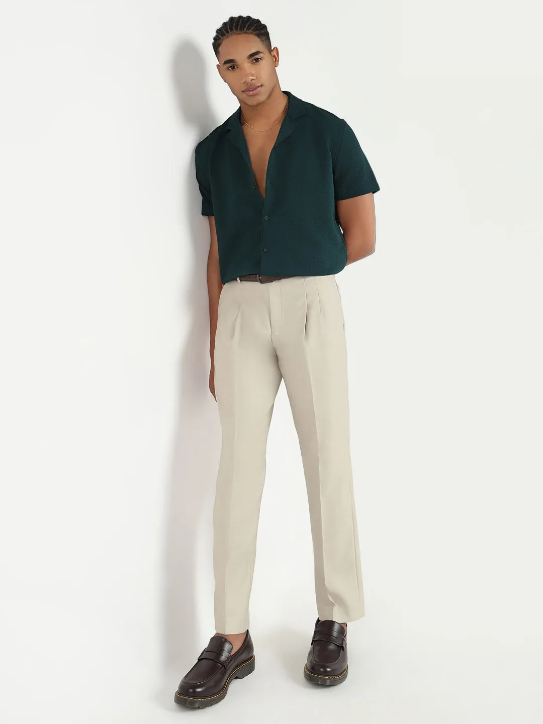 Men's Cream Solid Loose-Fit Formal Trousers Mid Rise