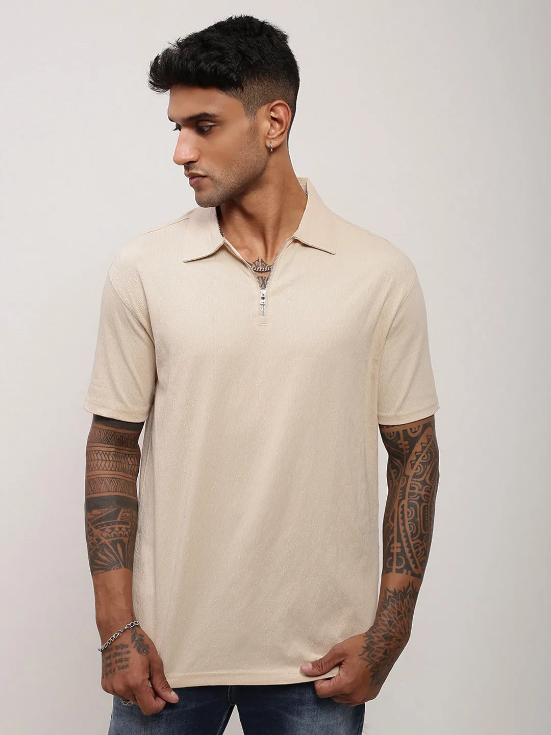 Outdoor Minimal Cozy Fashion Men's Cream Solid Slim Fit Polo Neck T-Shirt