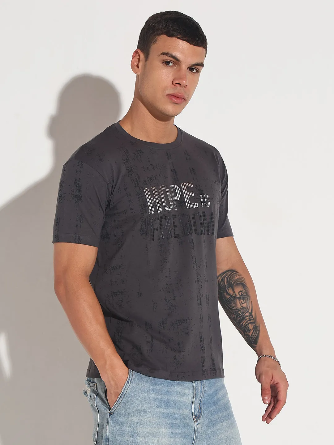 Men's Embellished Typography Grey Printed Round Neck Regular Fit T-Shirt Wave Core HeatReflective Lining