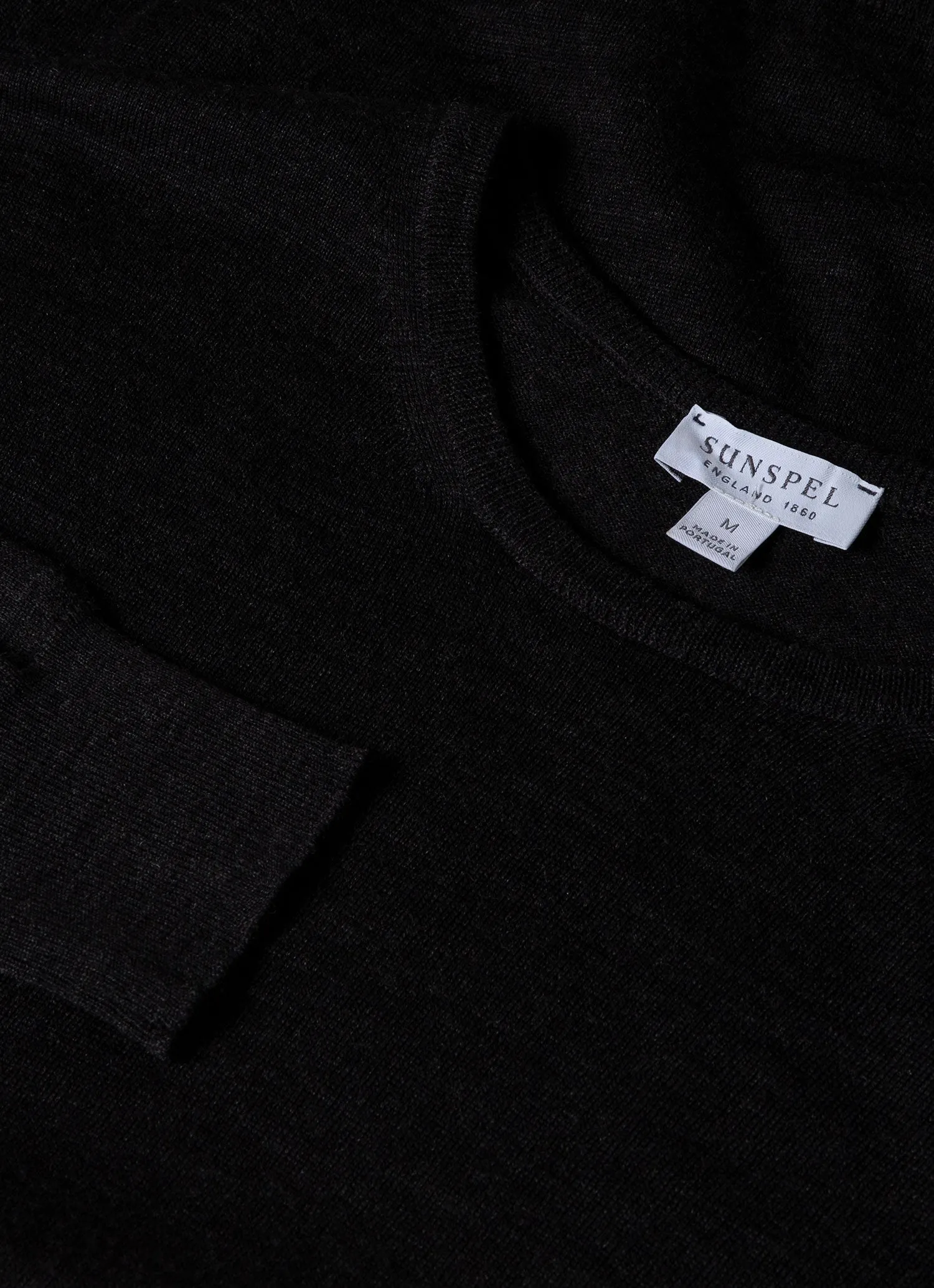 Men's Extra-Fine Merino Crew Neck in Charcoal Melange Classic Appeal