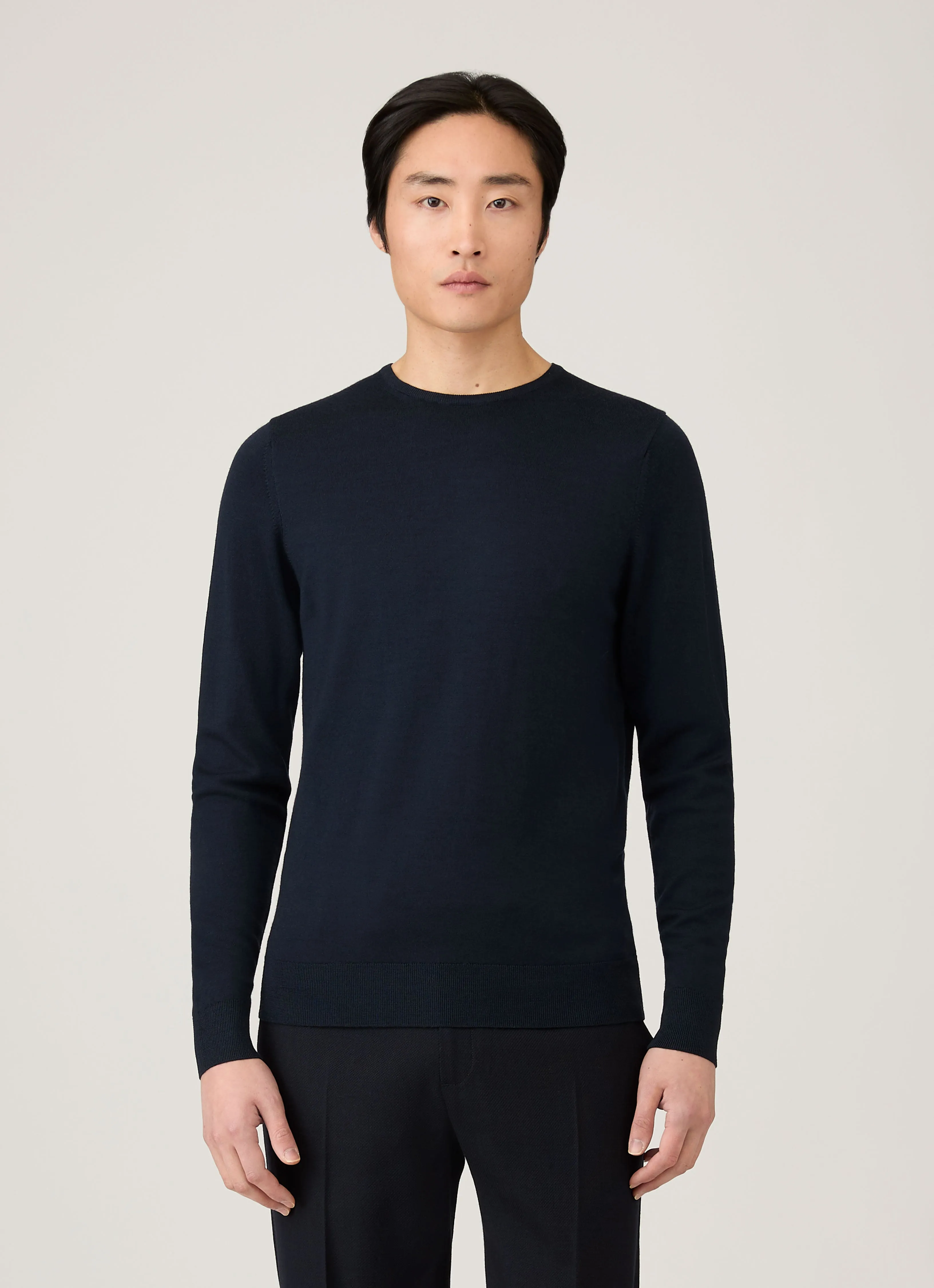 Men's Extra-Fine Merino Crew Neck in Navy HandLinked Seams Multi Look