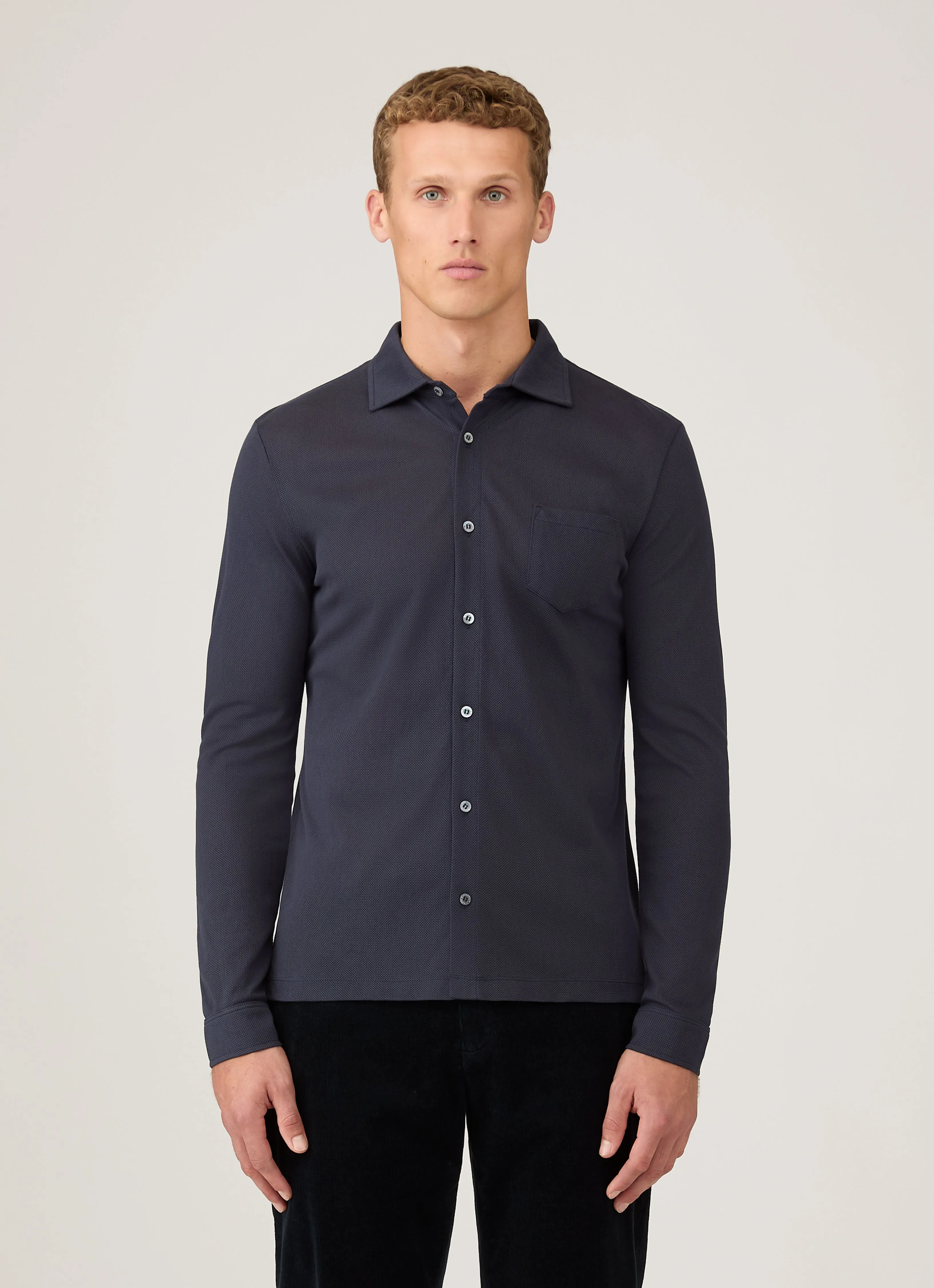 Men's Formal Riviera Shirt in Navy Perfect Wear AntiPilling Treatment