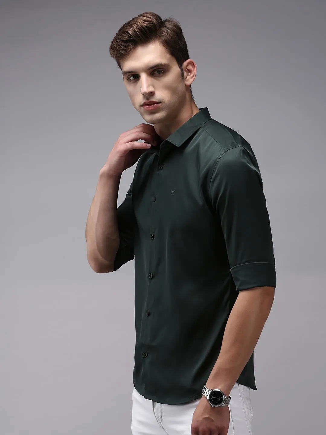 ThermalRegulation Soft Motion Men's Green Solid Slim Fit Shirt