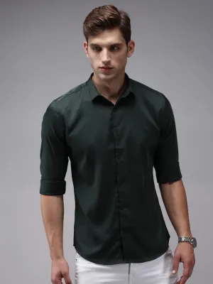Casual Vibe Men's Green Solid Slim Fit Shirt