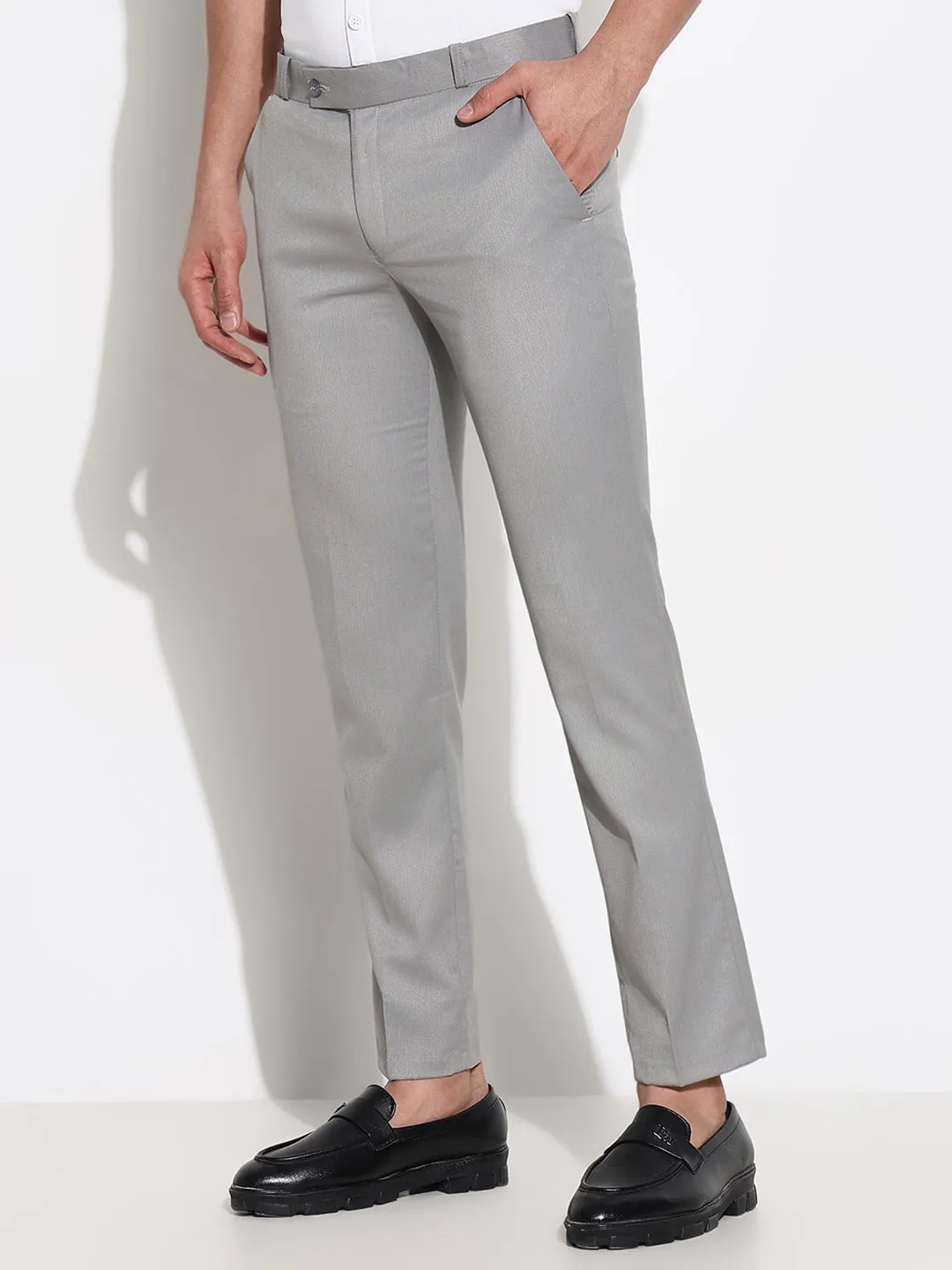 Men's Grey Solid Low-Rise Trousers Essential Wear