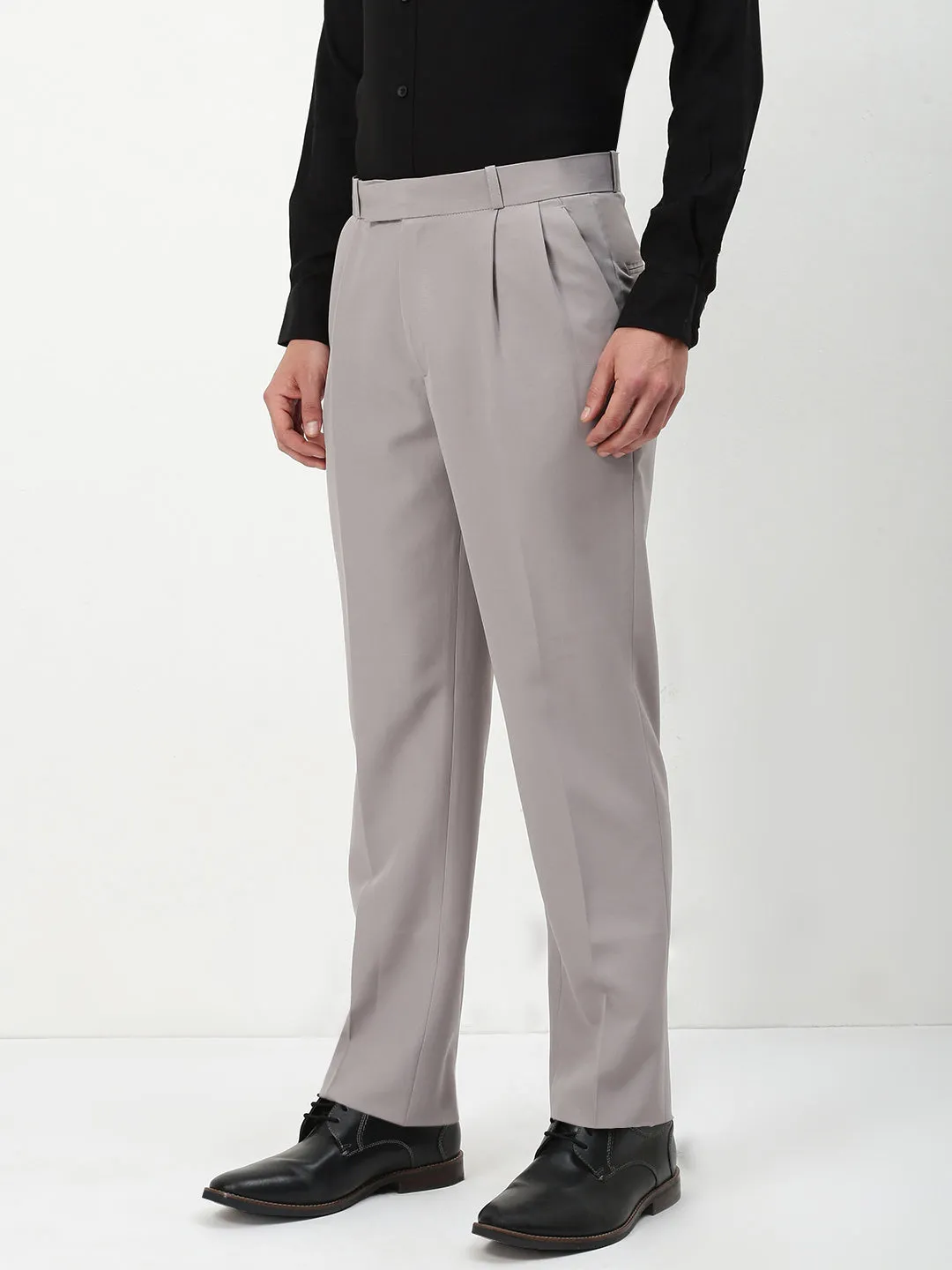 Lightweight Fabric NonChafingLegs Men's Grey Solid Slim Fit Formal Trousers