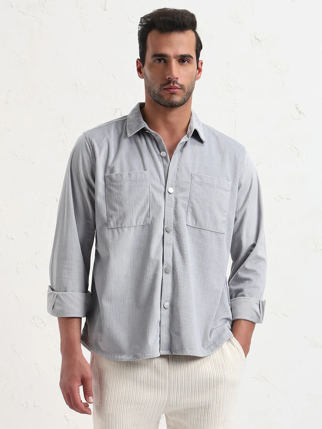 Seamless construction Men's Grey Solid Slim Fit Shirt