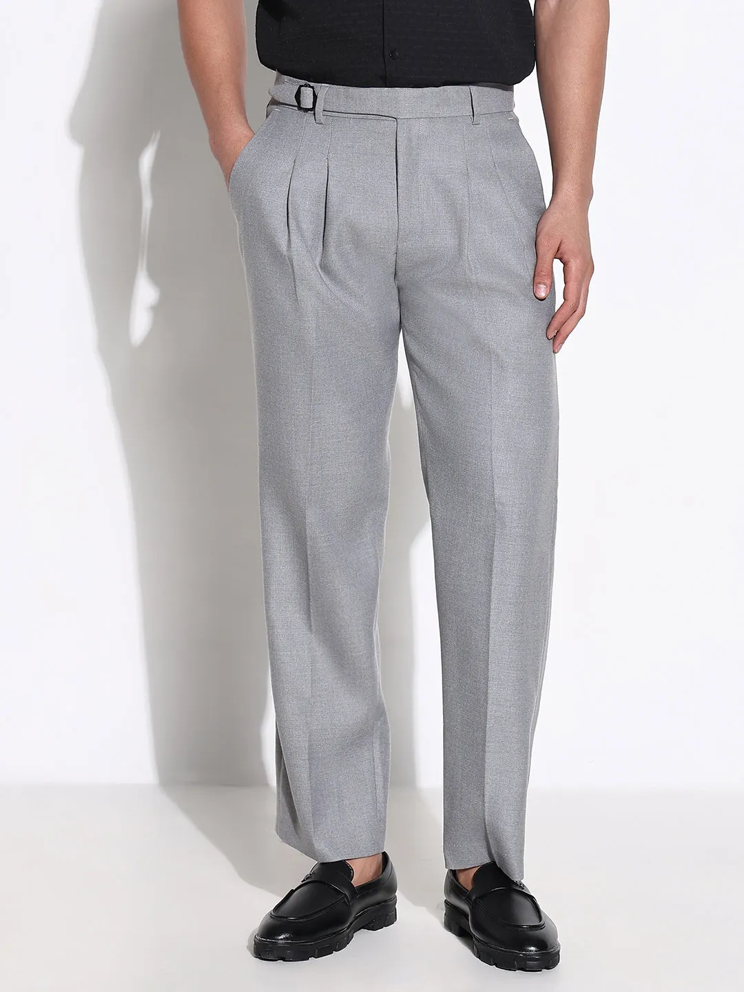 City Ready Men's Grey Solid Tapered Fit Trousers